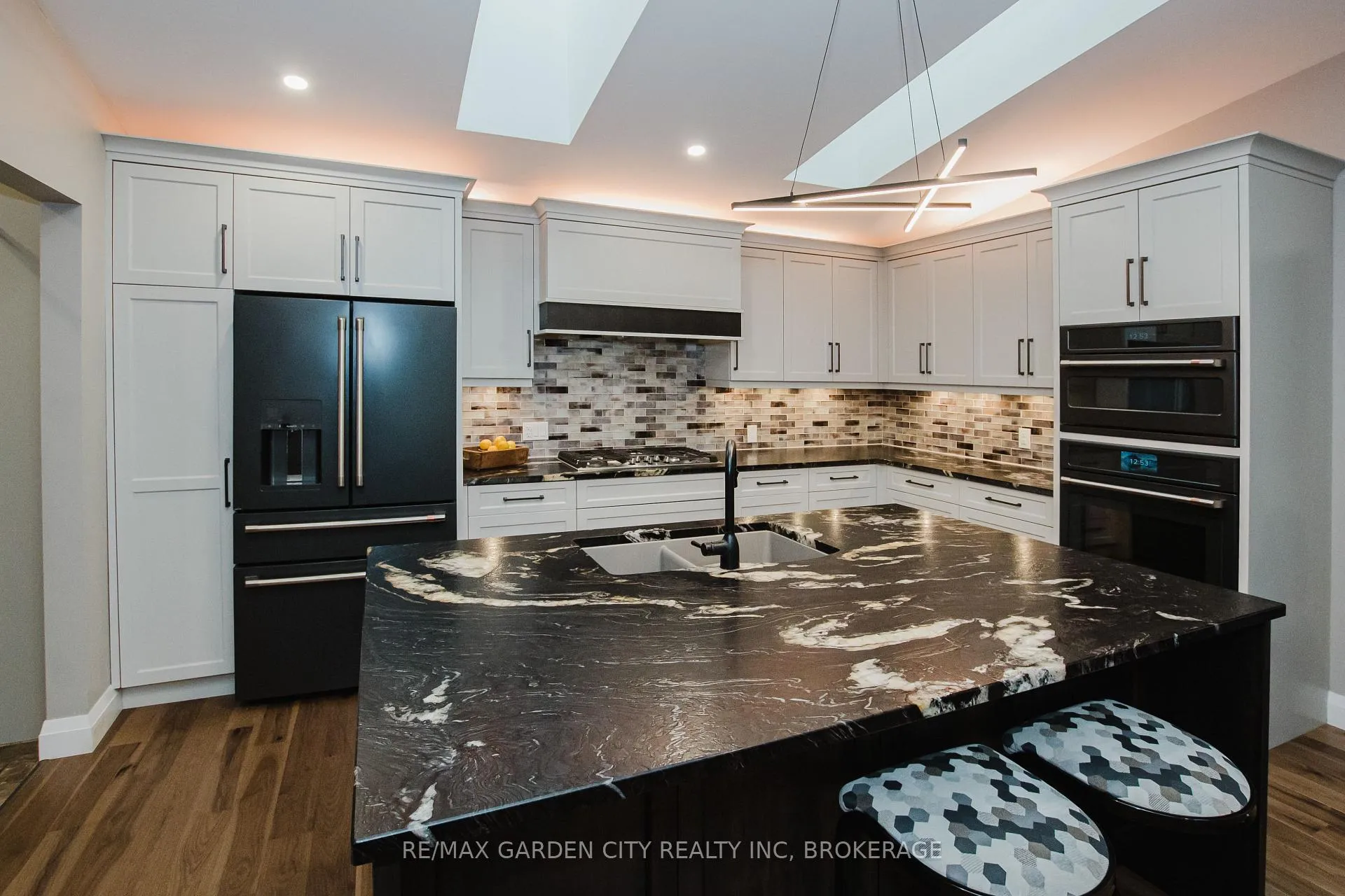 Photo 16 of 2 Valleyview Court, Pelham, Fonthill — HOMEH
