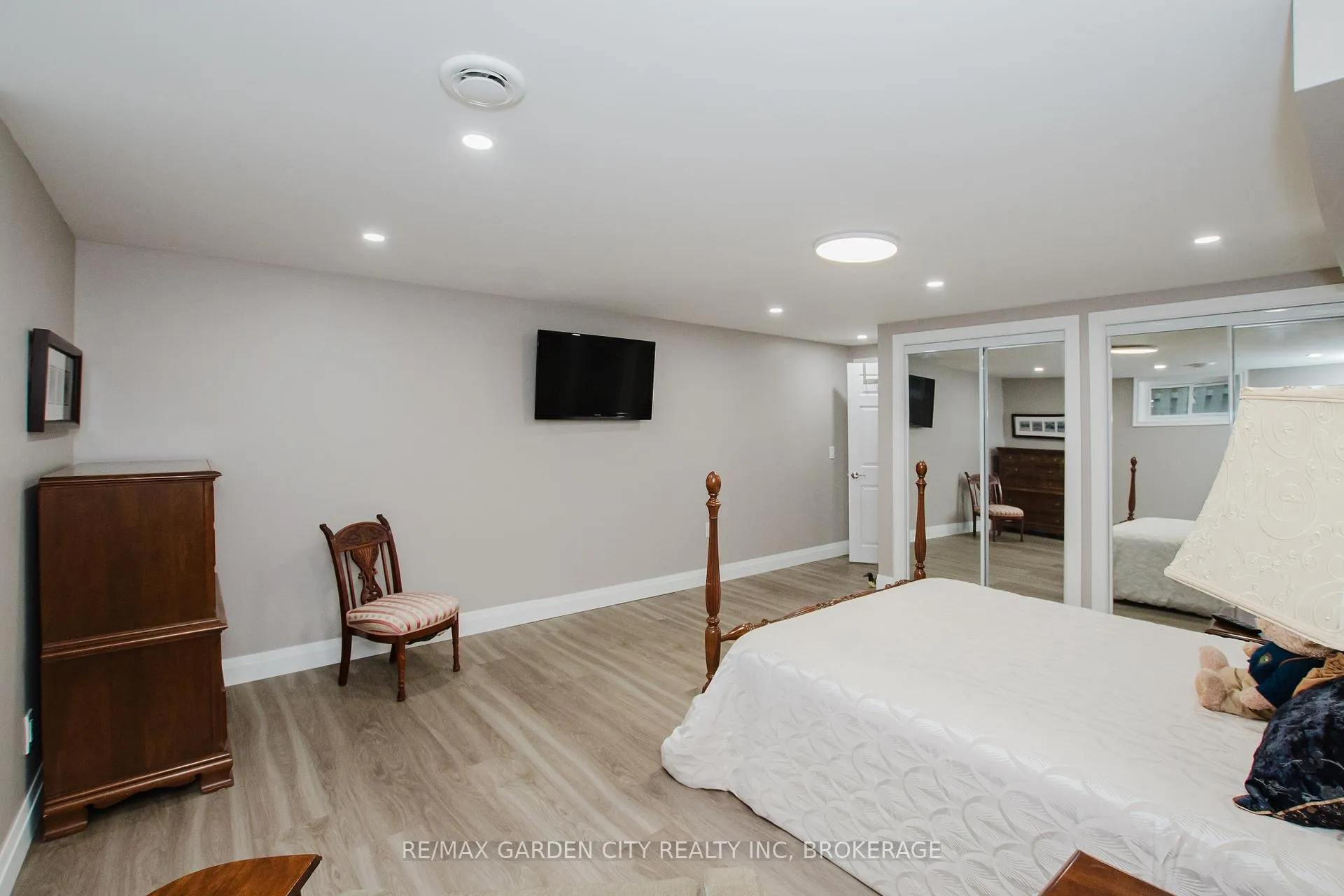 Photo 39 of 2 Valleyview Court, Pelham, Fonthill — HOMEH