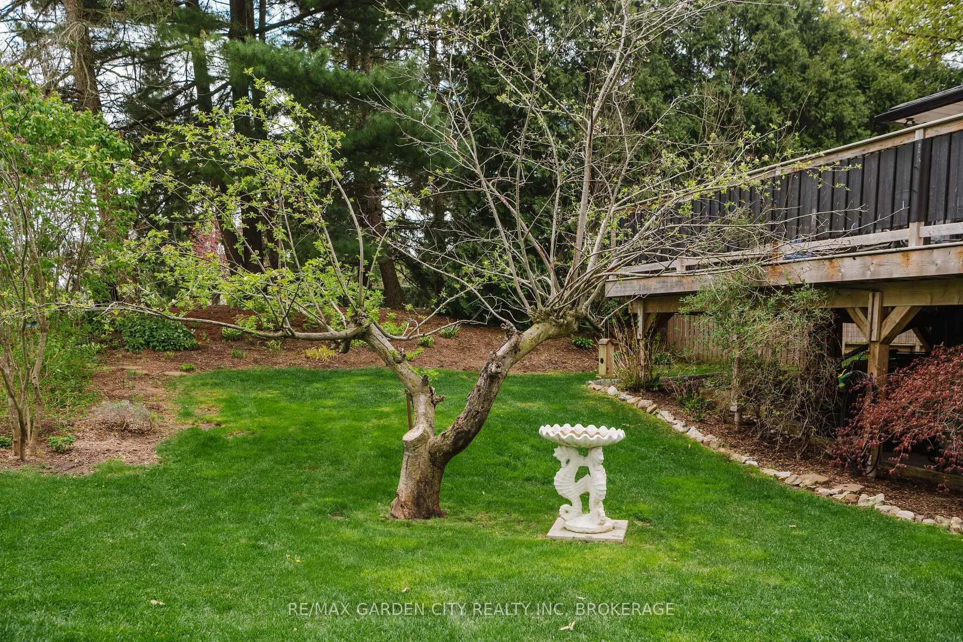 Photo 50 of 2 Valleyview Court, Pelham, Fonthill — HOMEH