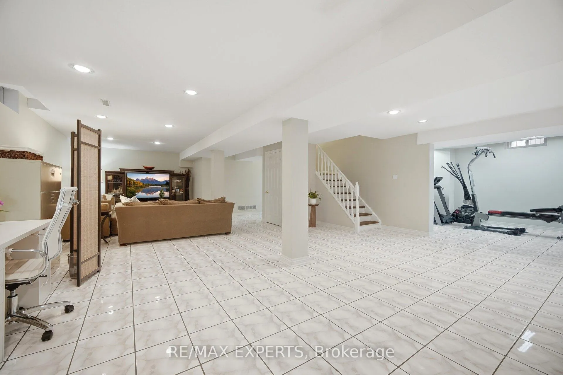 Photo 35 of 139 Coronation Street, Vaughan, West Woodbridge — HOMEH
