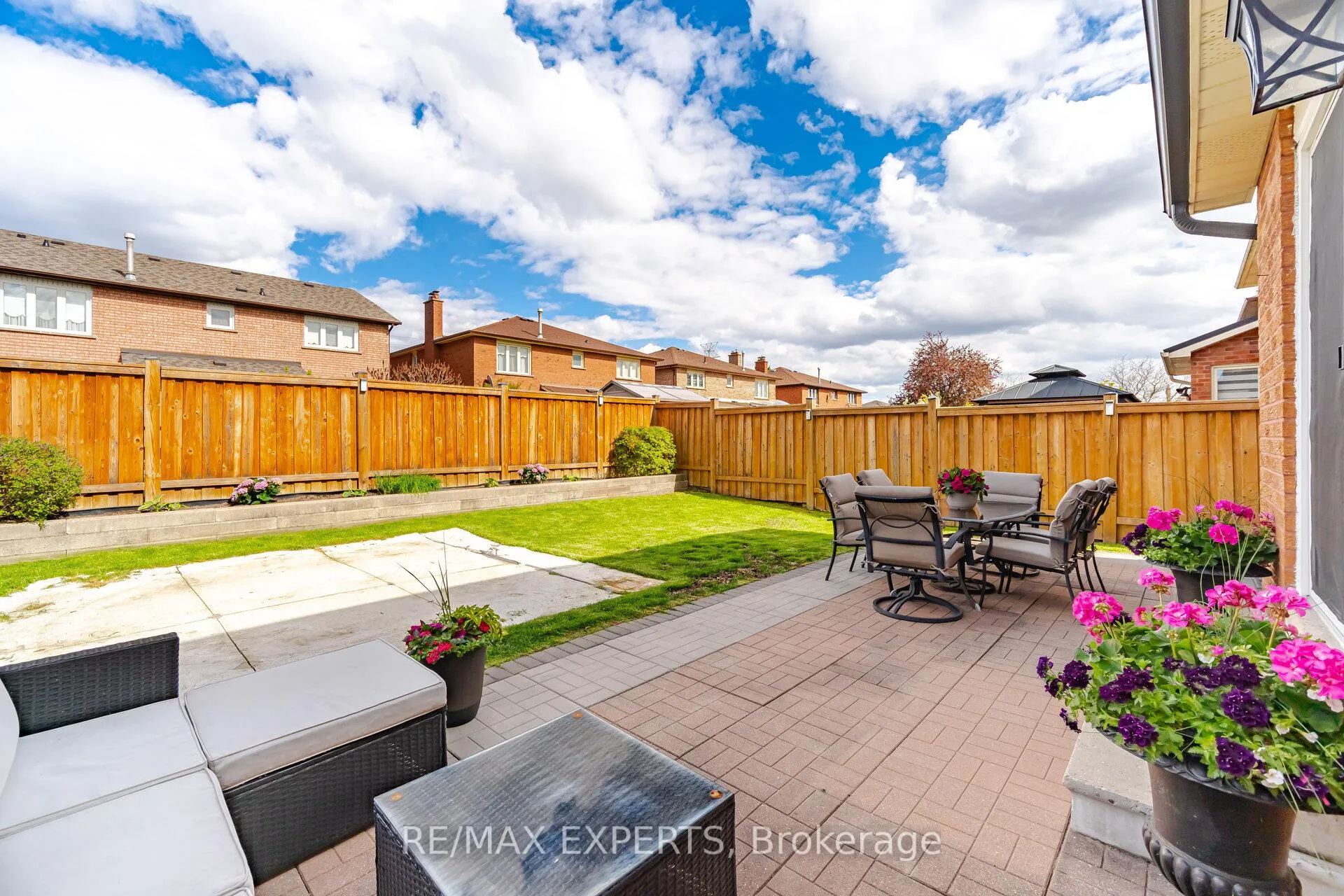 Photo 45 of 139 Coronation Street, Vaughan, West Woodbridge — HOMEH