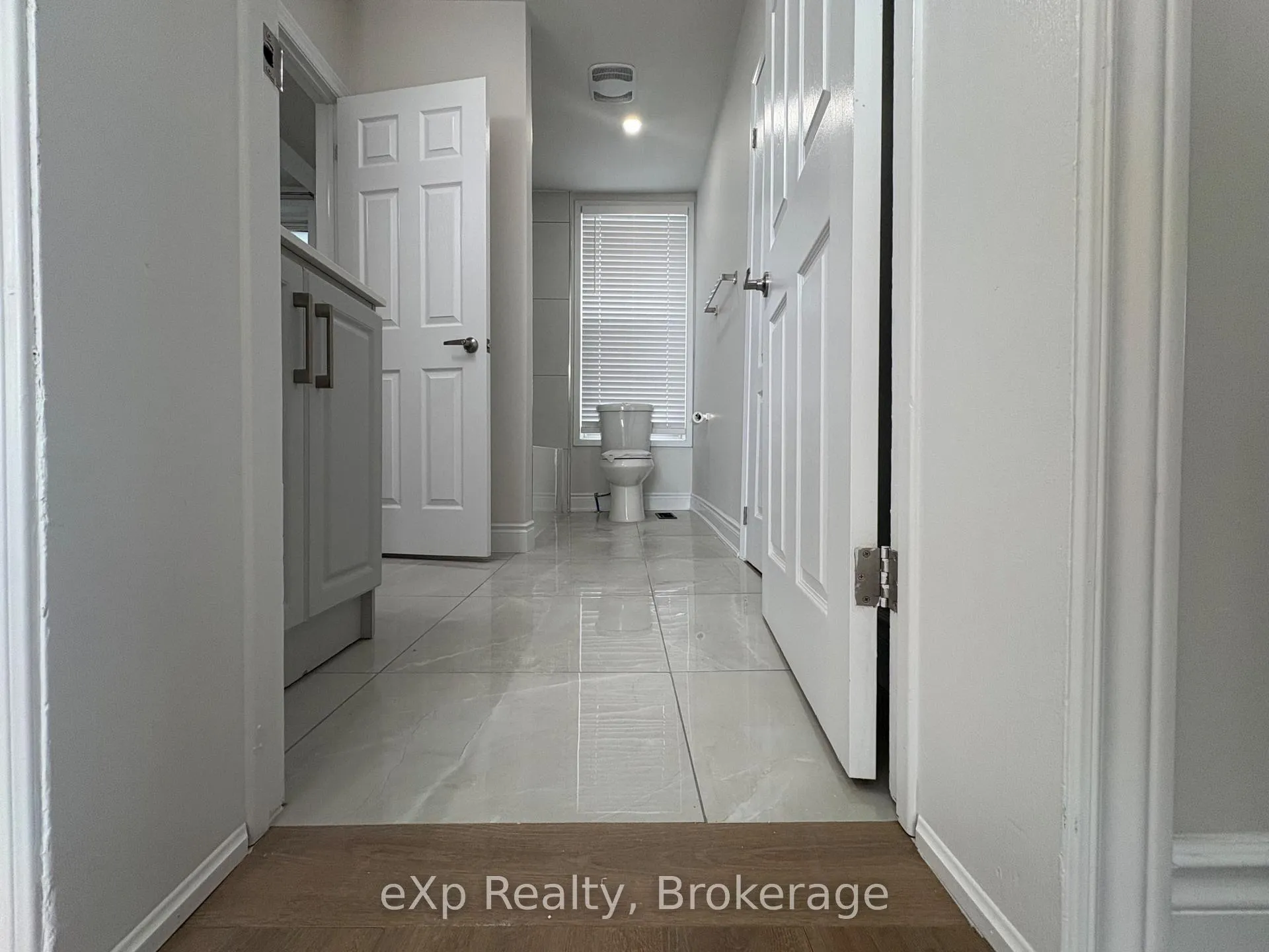 Photo 6 of Unit Front, 160 Nelson Street, Brantford — HOMEH