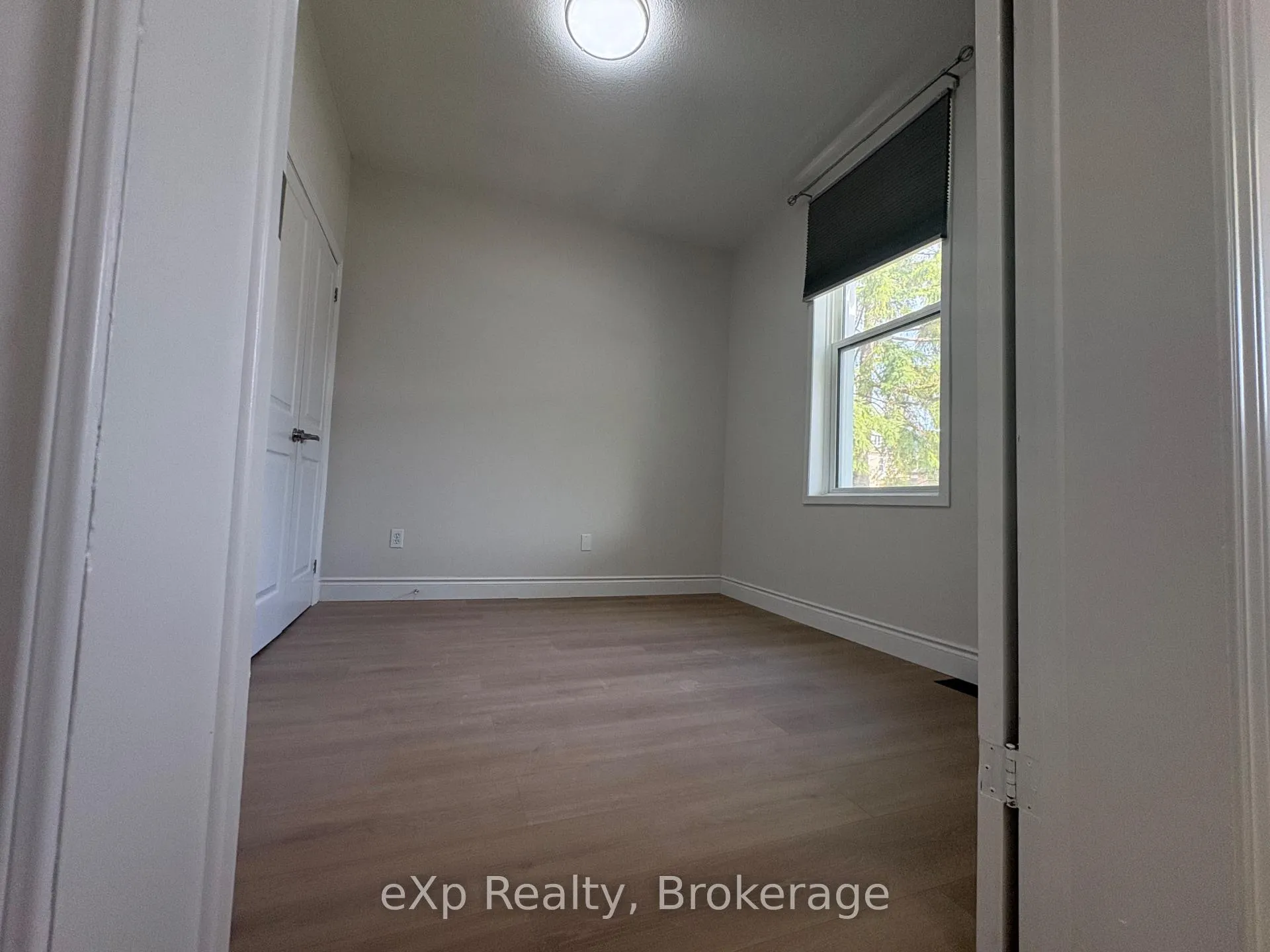 Photo 9 of Unit Front, 160 Nelson Street, Brantford — HOMEH