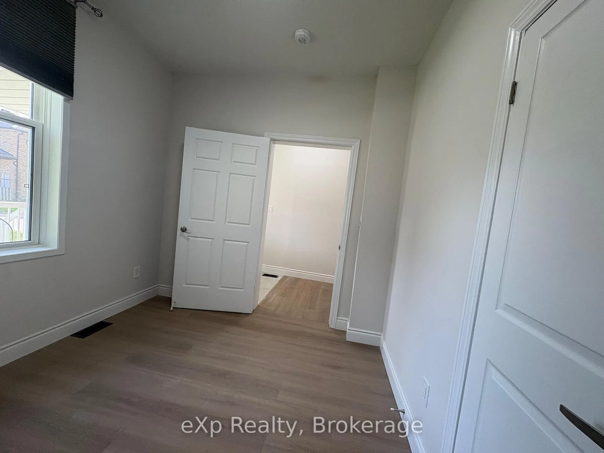 Photo 10 of Unit Front, 160 Nelson Street, Brantford — HOMEH