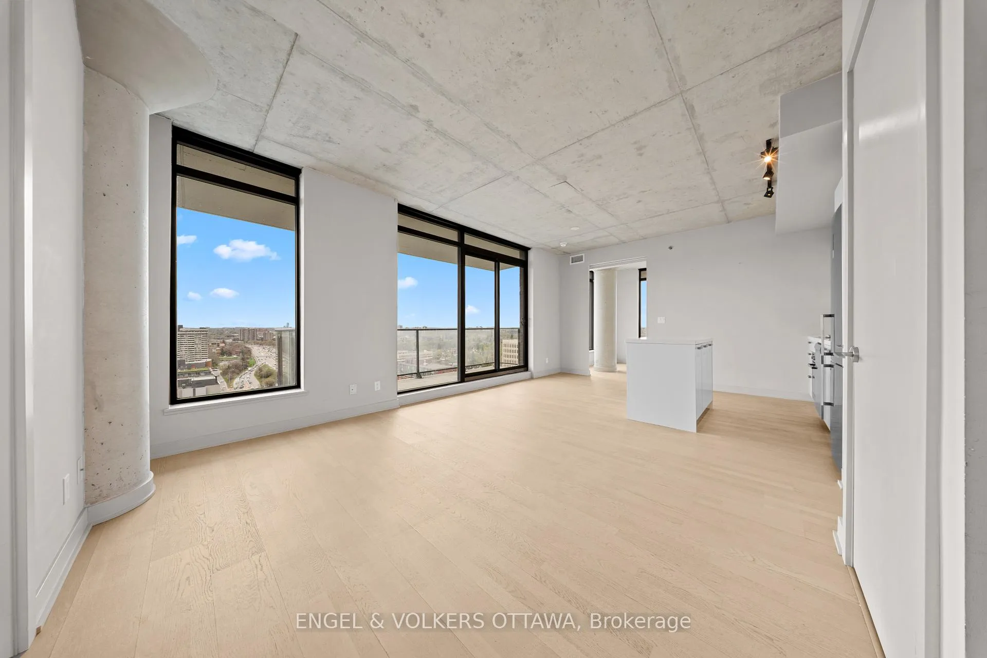 Photo 2 of Unit 1701, 203 Catherine Street, Ottawa, Ottawa Centre — HOMEH