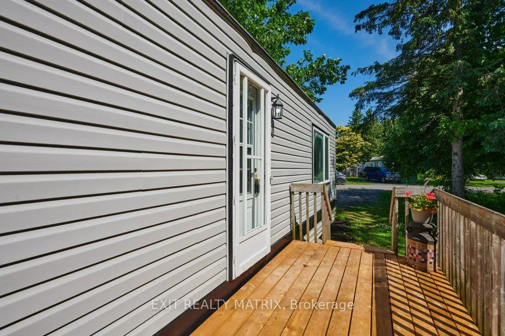 Photo 4 of 8930 Lynwood Park Private, Ottawa, Osgoode Twp North of Reg Rd 6 — HOMEH