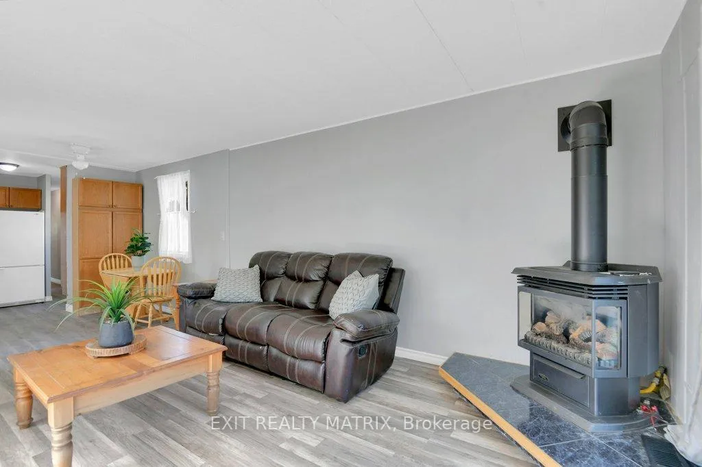 Photo 11 of 8930 Lynwood Park Private, Ottawa, Osgoode Twp North of Reg Rd 6 — HOMEH