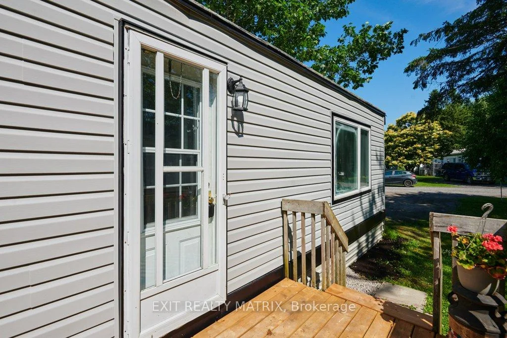 Photo 6 of 8930 Lynwood Park Private, Ottawa, Osgoode Twp North of Reg Rd 6 — HOMEH
