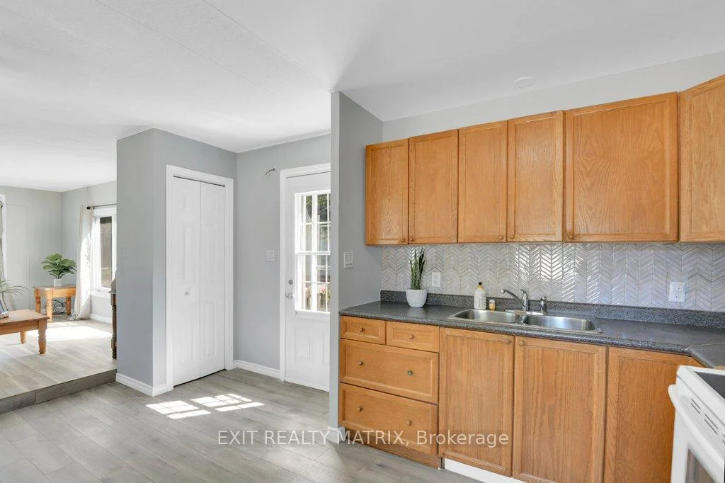Photo 18 of 8930 Lynwood Park Private, Ottawa, Osgoode Twp North of Reg Rd 6 — HOMEH