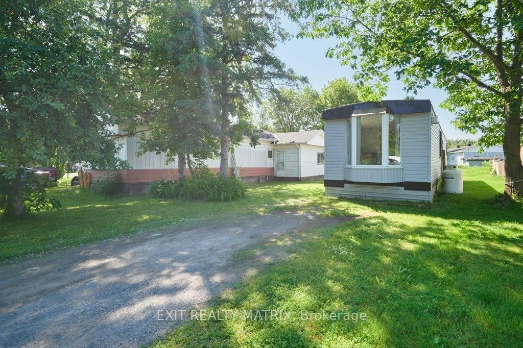 Photo 32 of 8930 Lynwood Park Private, Ottawa, Osgoode Twp North of Reg Rd 6 — HOMEH