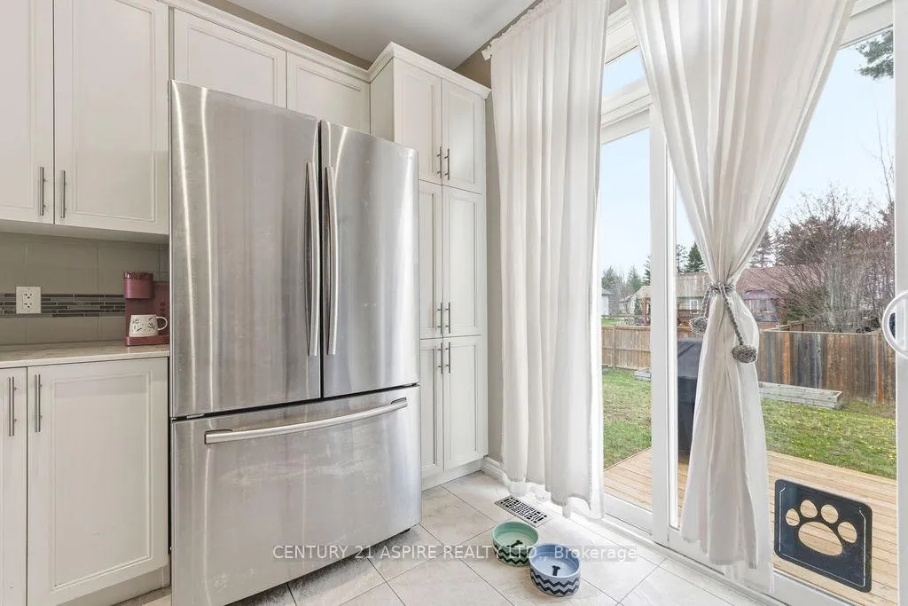 Photo 16 of 541 Gardner Crescent, Petawawa — HOMEH