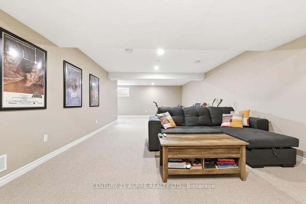 Photo 33 of 541 Gardner Crescent, Petawawa — HOMEH