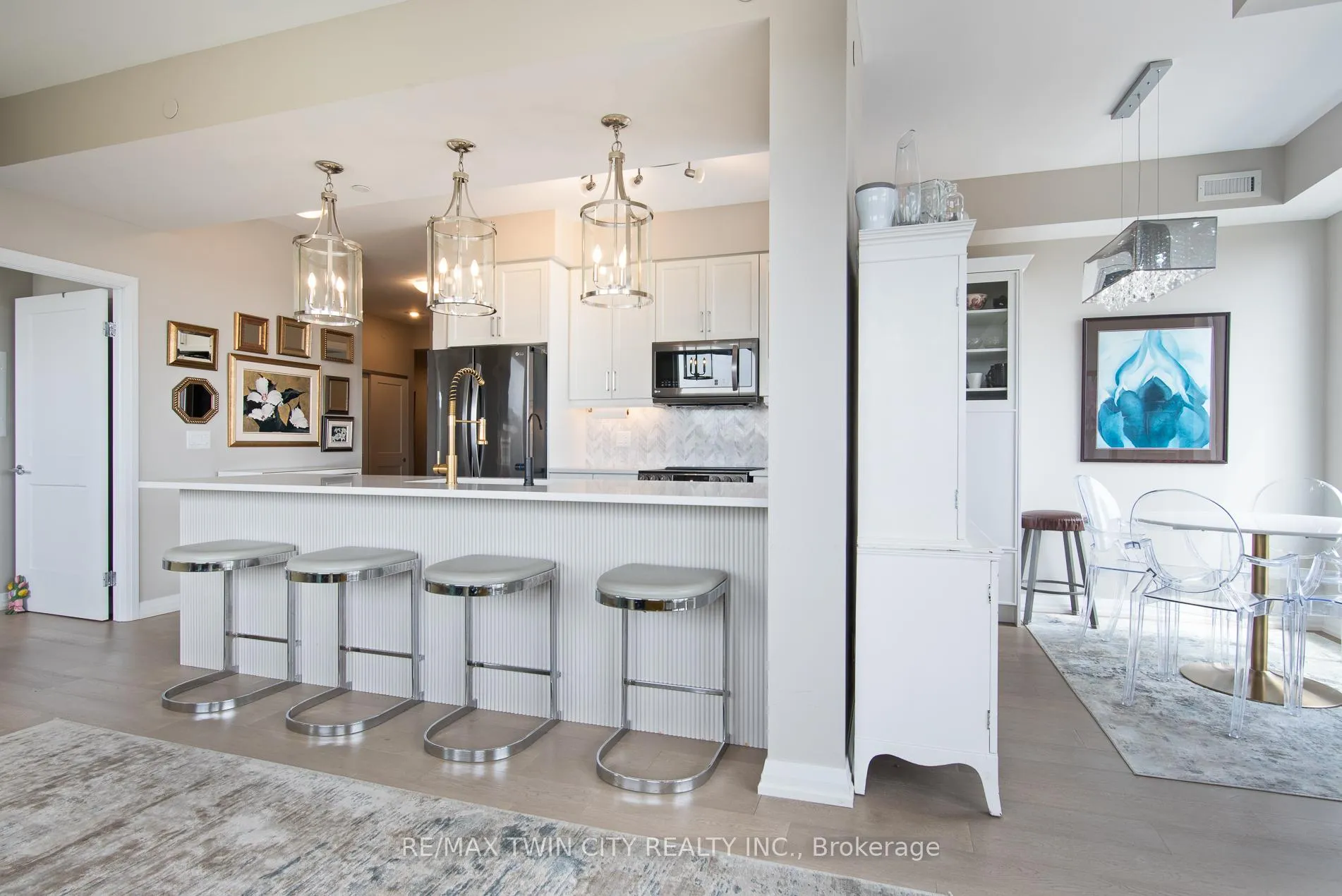 Photo 6 of Unit 1009, 155 Caroline Street S, Waterloo — HOMEH