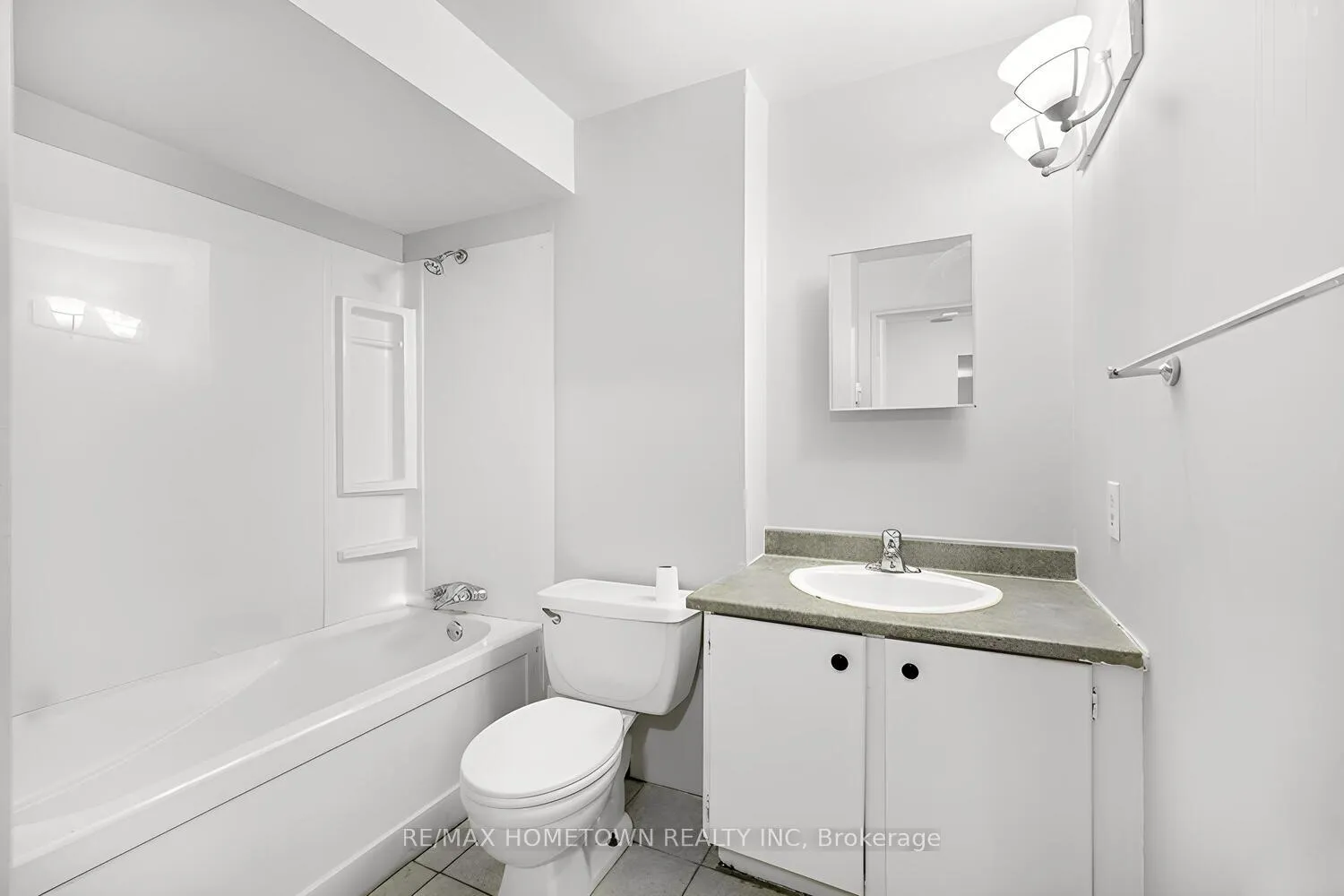 Photo 26 of Unit 310, 815 Kyle Court, Brockville — HOMEH