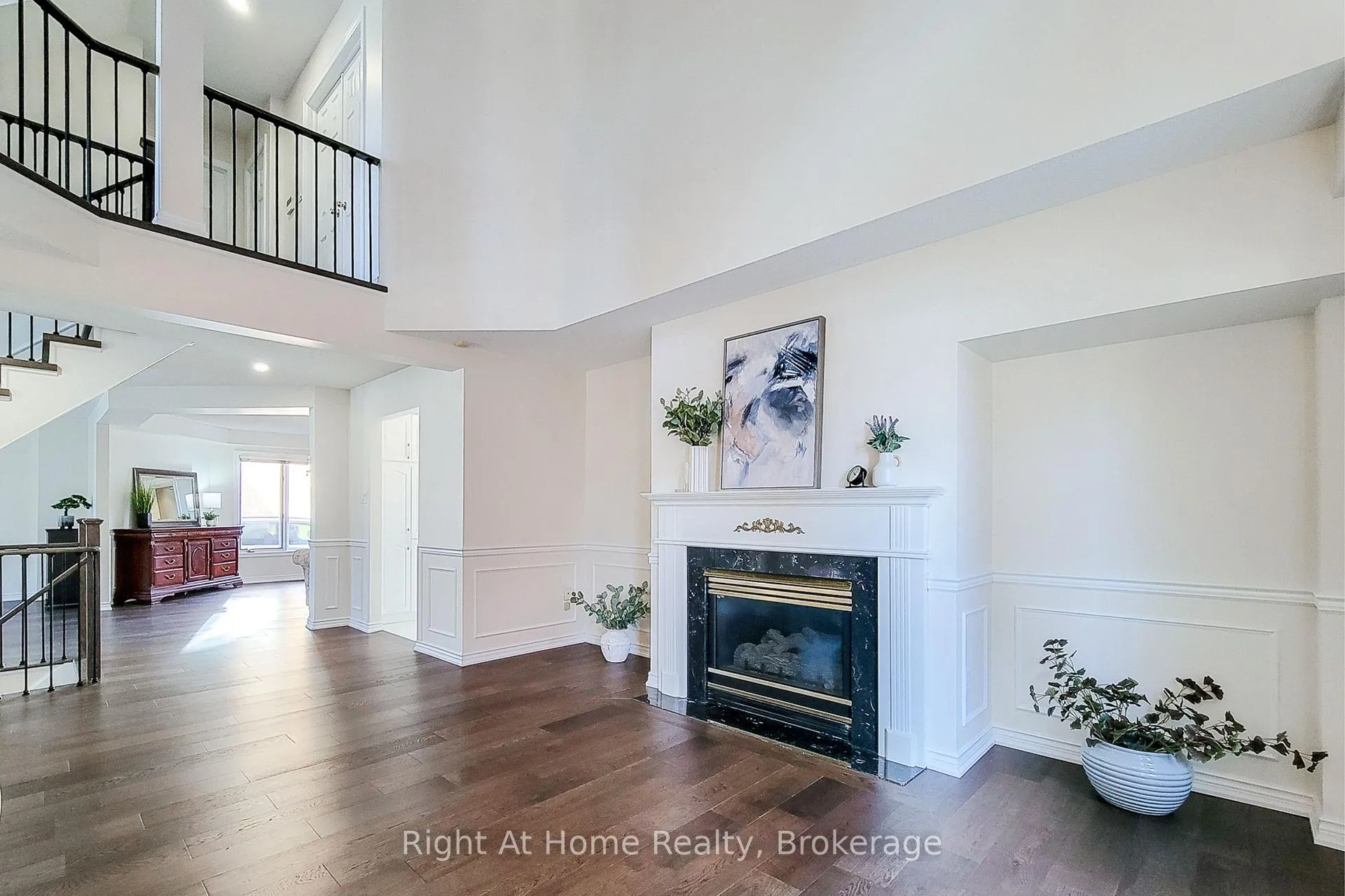Photo 9 of 85 Meadowlands Boulevard, Hamilton, Meadowlands — HOMEH