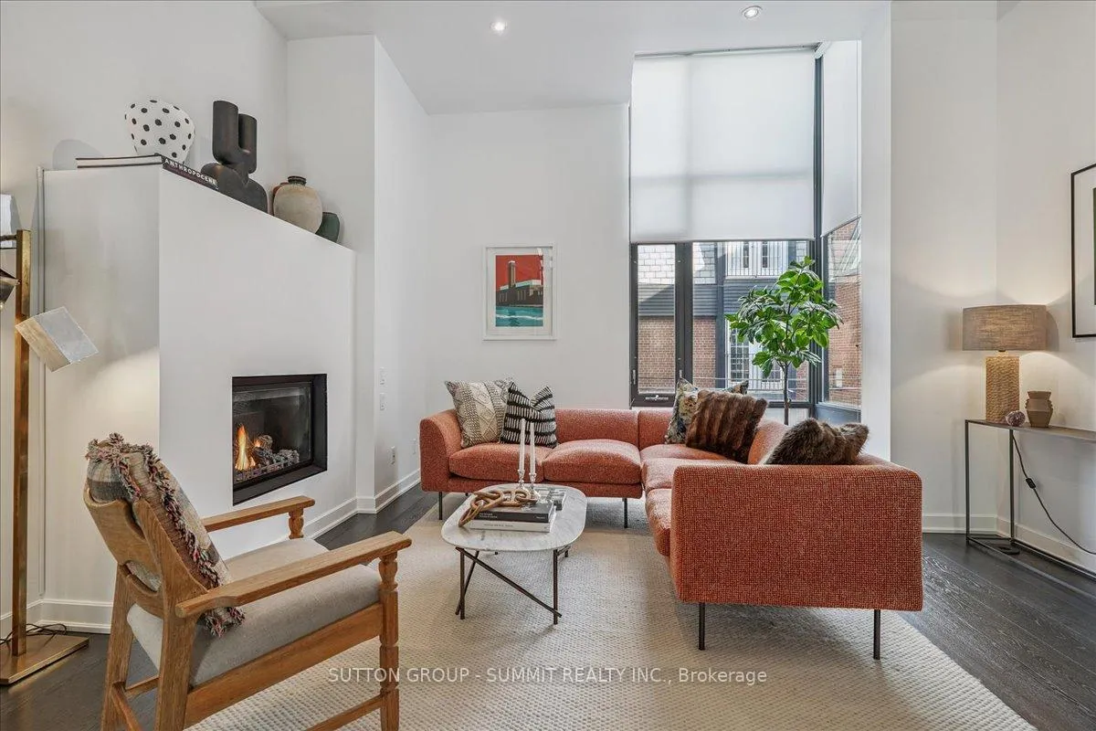 Photo 3 of 13 Gilead Place, Toronto, Moss Park — HOMEH