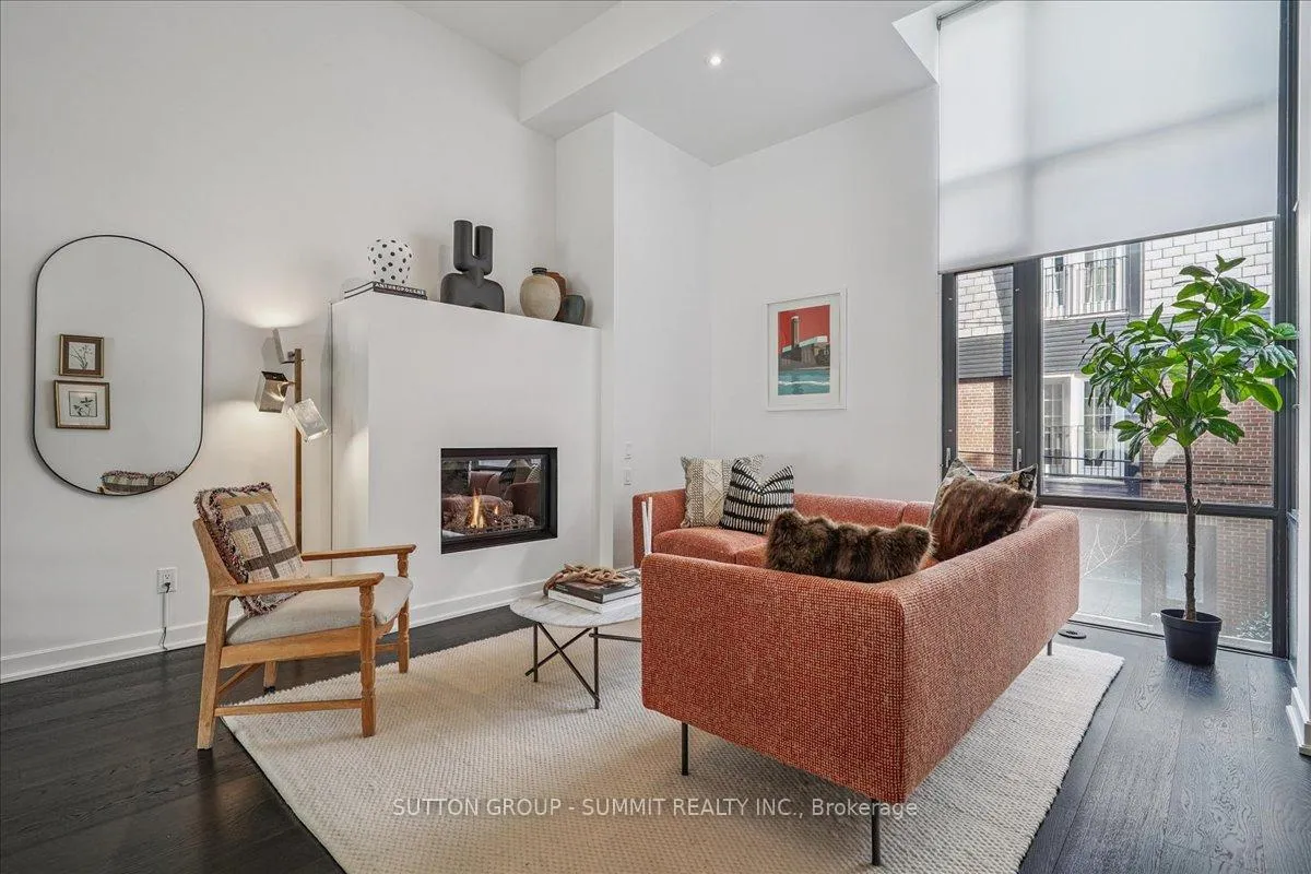 Photo 4 of 13 Gilead Place, Toronto, Moss Park — HOMEH