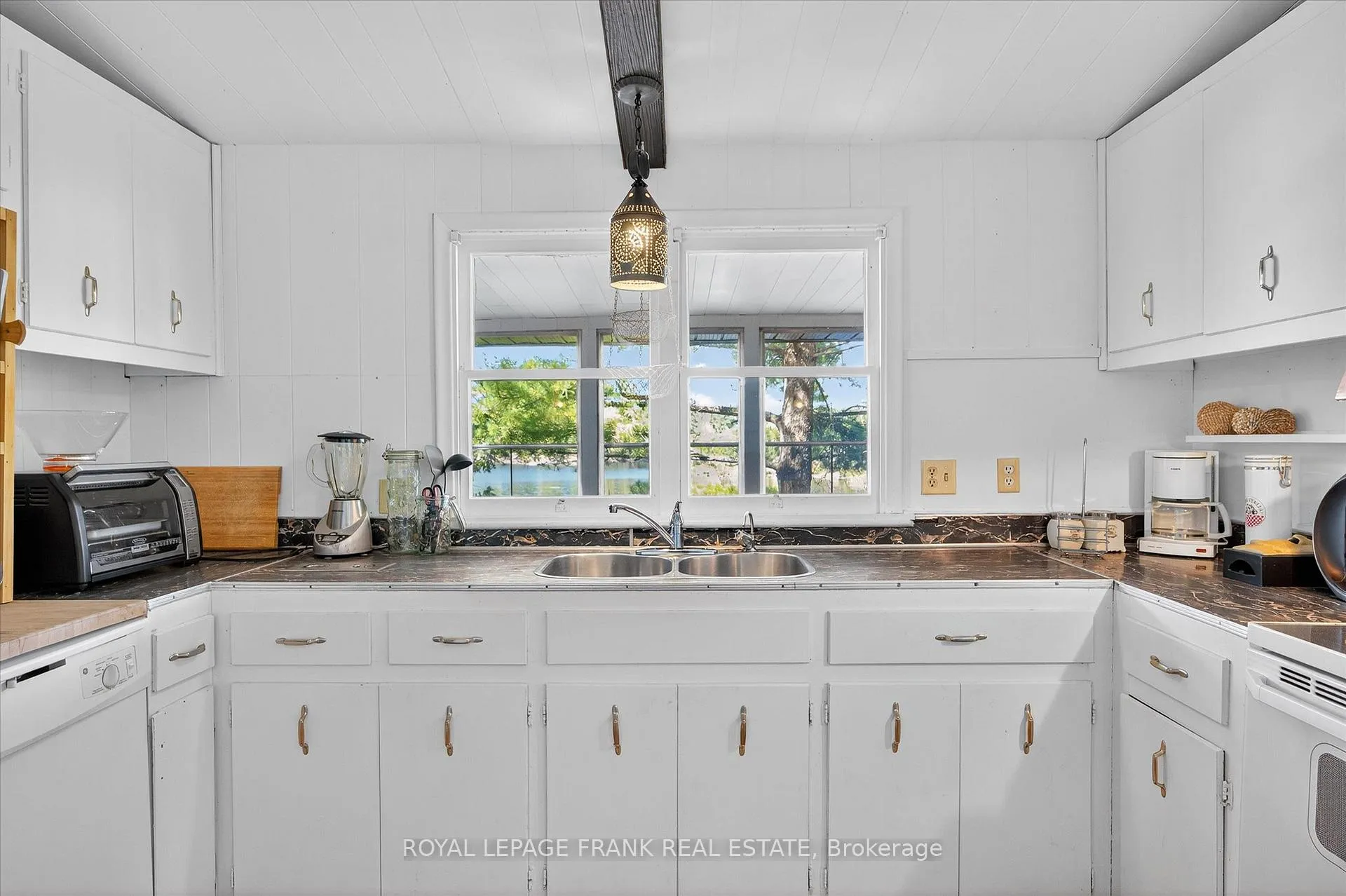 Photo 12 of 1702 South Bayshore Road W, Douro-Dummer — HOMEH