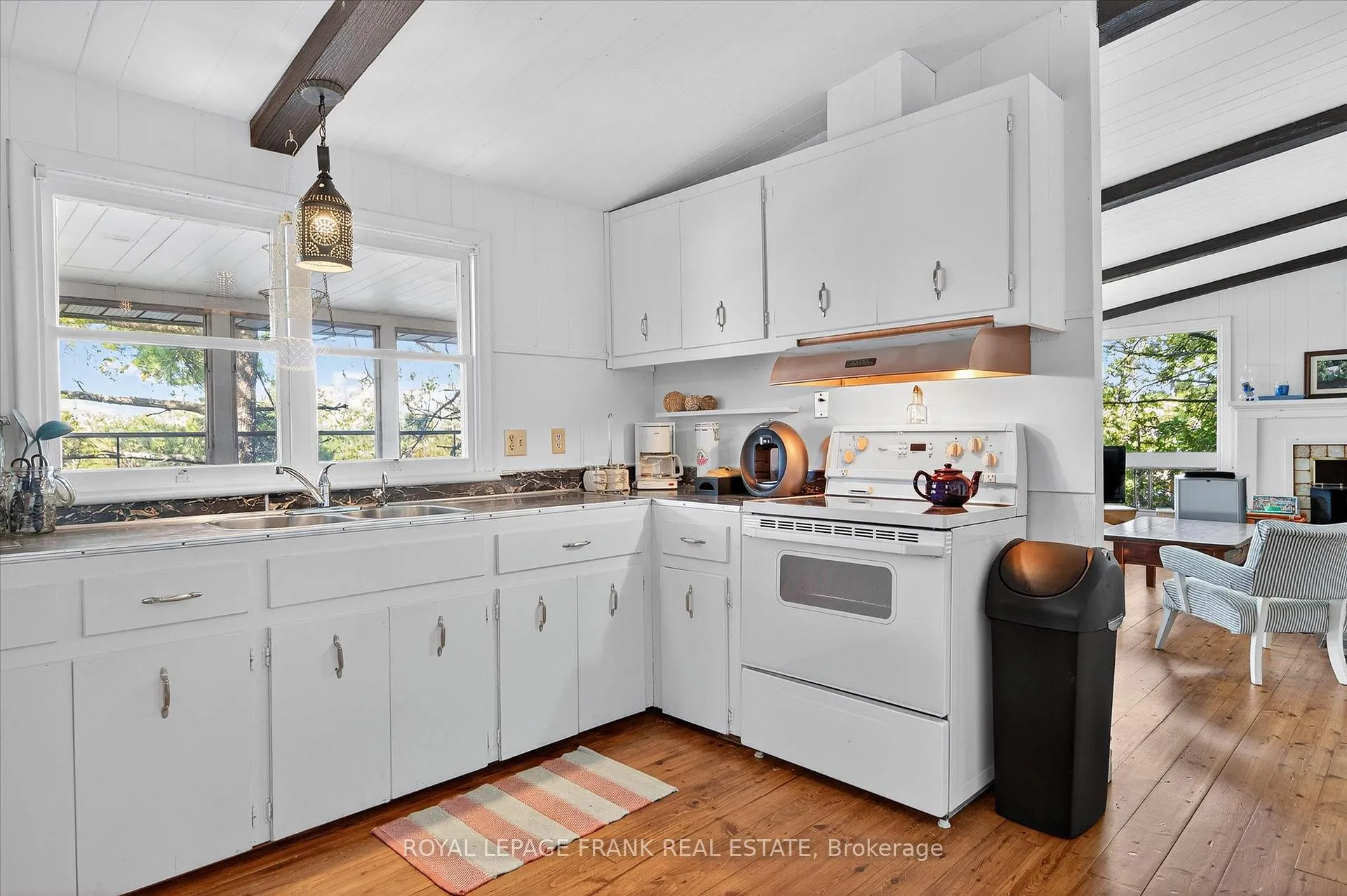 Photo 13 of 1702 South Bayshore Road W, Douro-Dummer — HOMEH