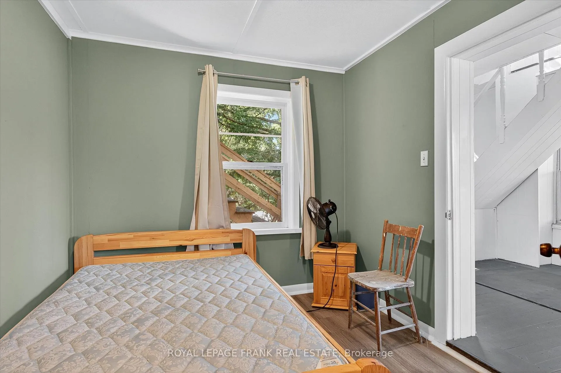 Photo 32 of 1702 South Bayshore Road W, Douro-Dummer — HOMEH