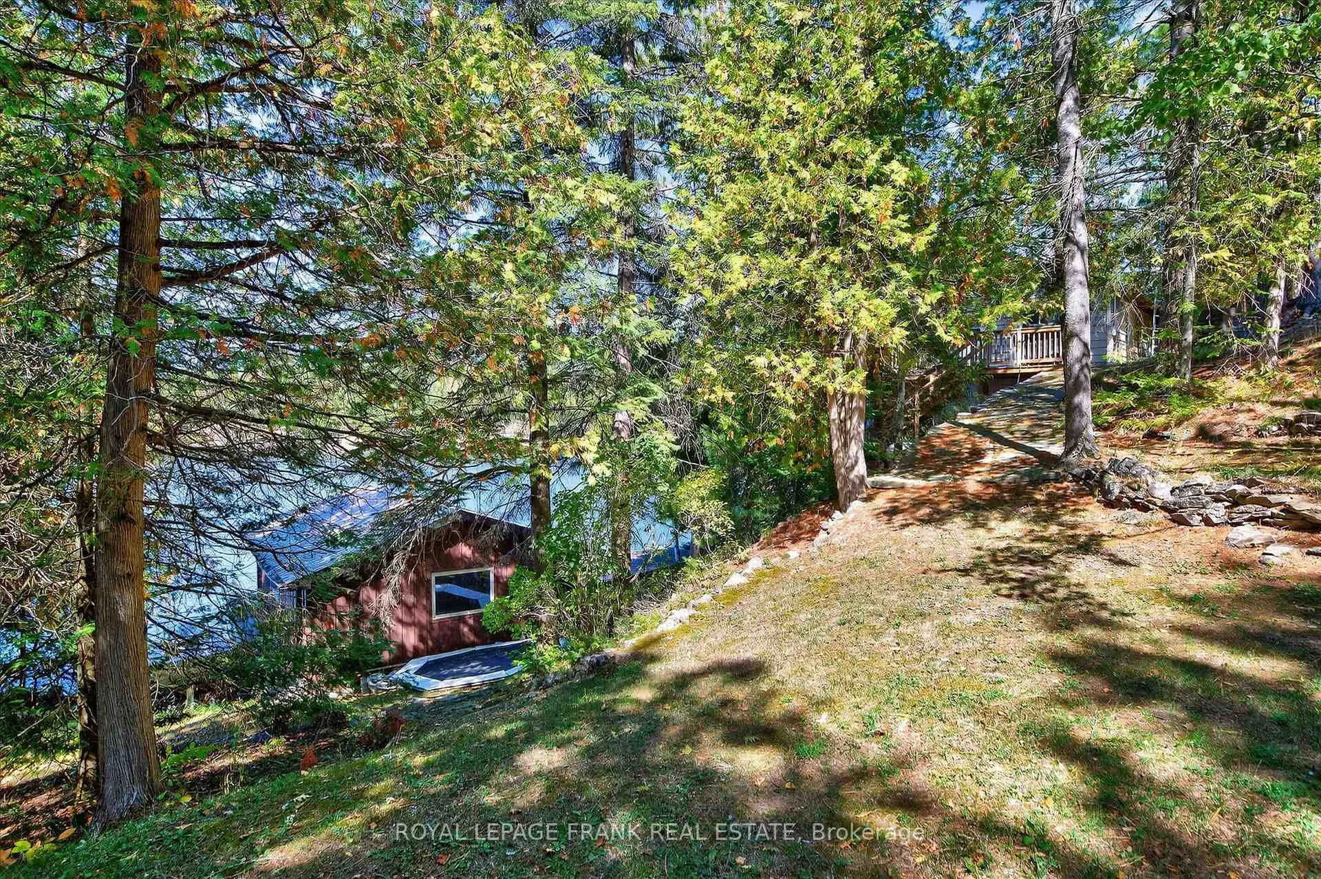 Photo 33 of 1702 South Bayshore Road W, Douro-Dummer — HOMEH