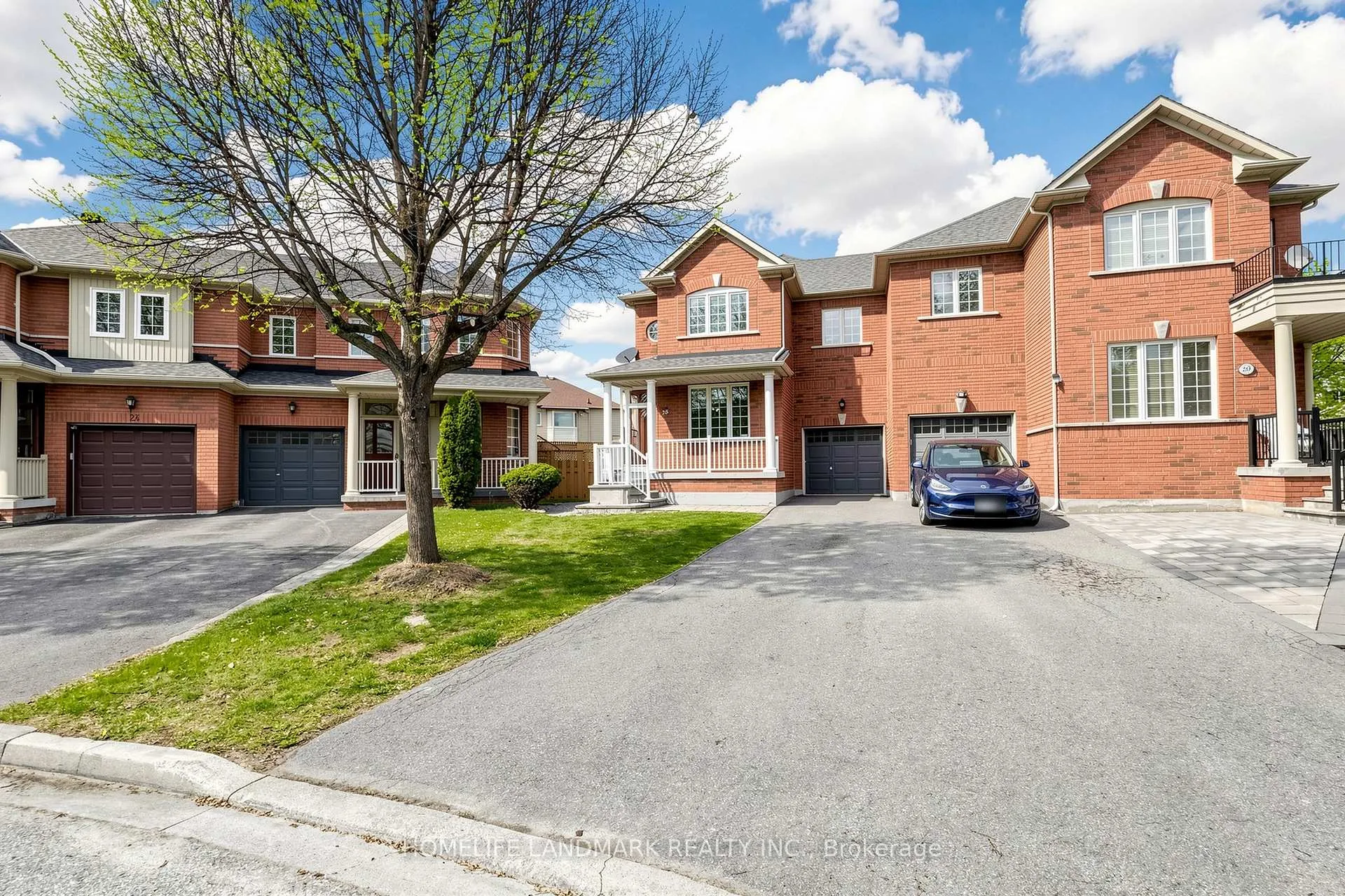 Photo 2 of 28 Summer Mist Crescent, Markham, Cachet — HOMEH
