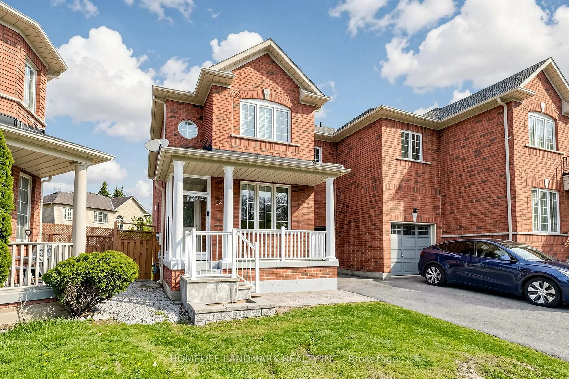 Photo 3 of 28 Summer Mist Crescent, Markham, Cachet — HOMEH