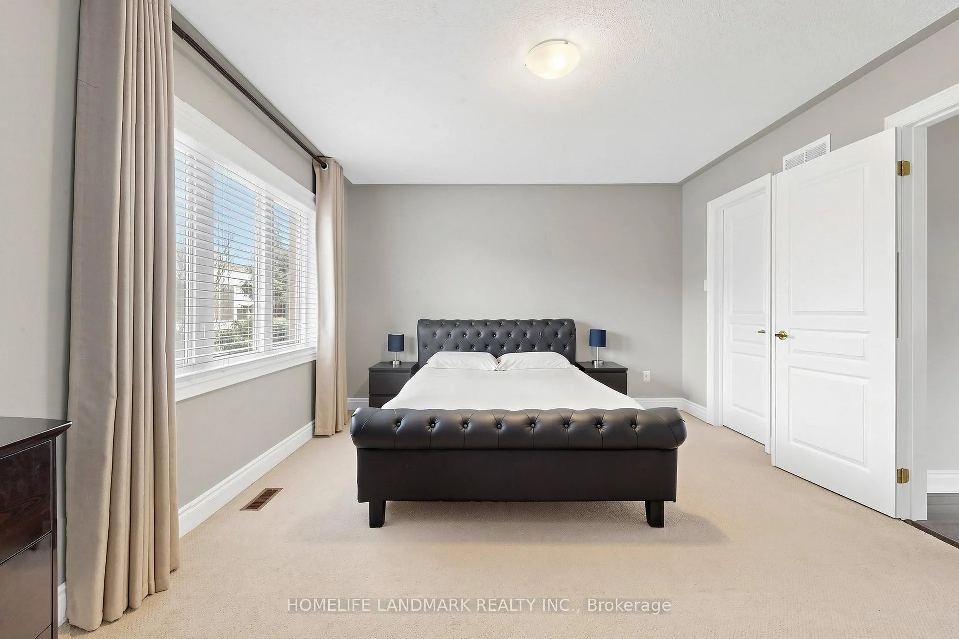 Photo 24 of 28 Summer Mist Crescent, Markham, Cachet — HOMEH