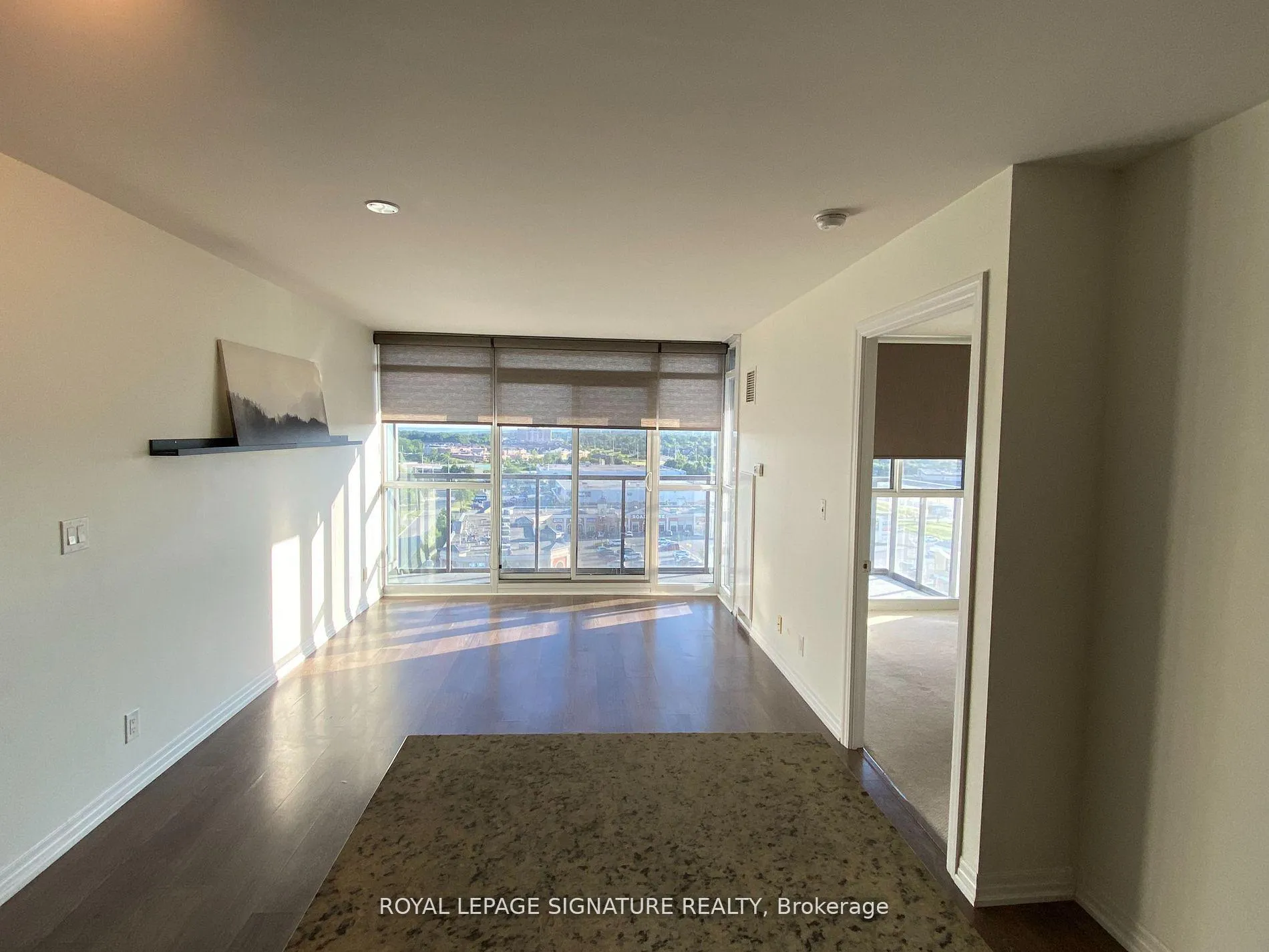 Photo 5 of Unit 1106, 1940 Ironstone Drive, Burlington, Uptown — HOMEH