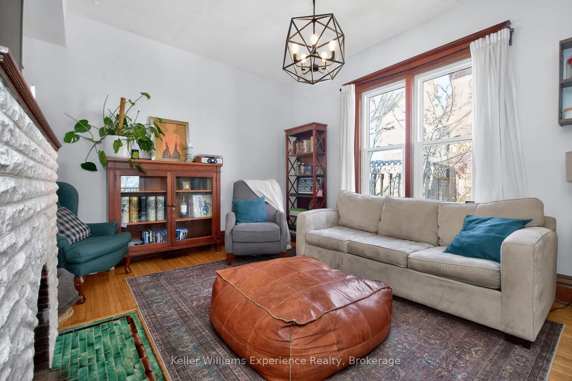 Photo 5 of 138 Sixth Street, Midland — HOMEH