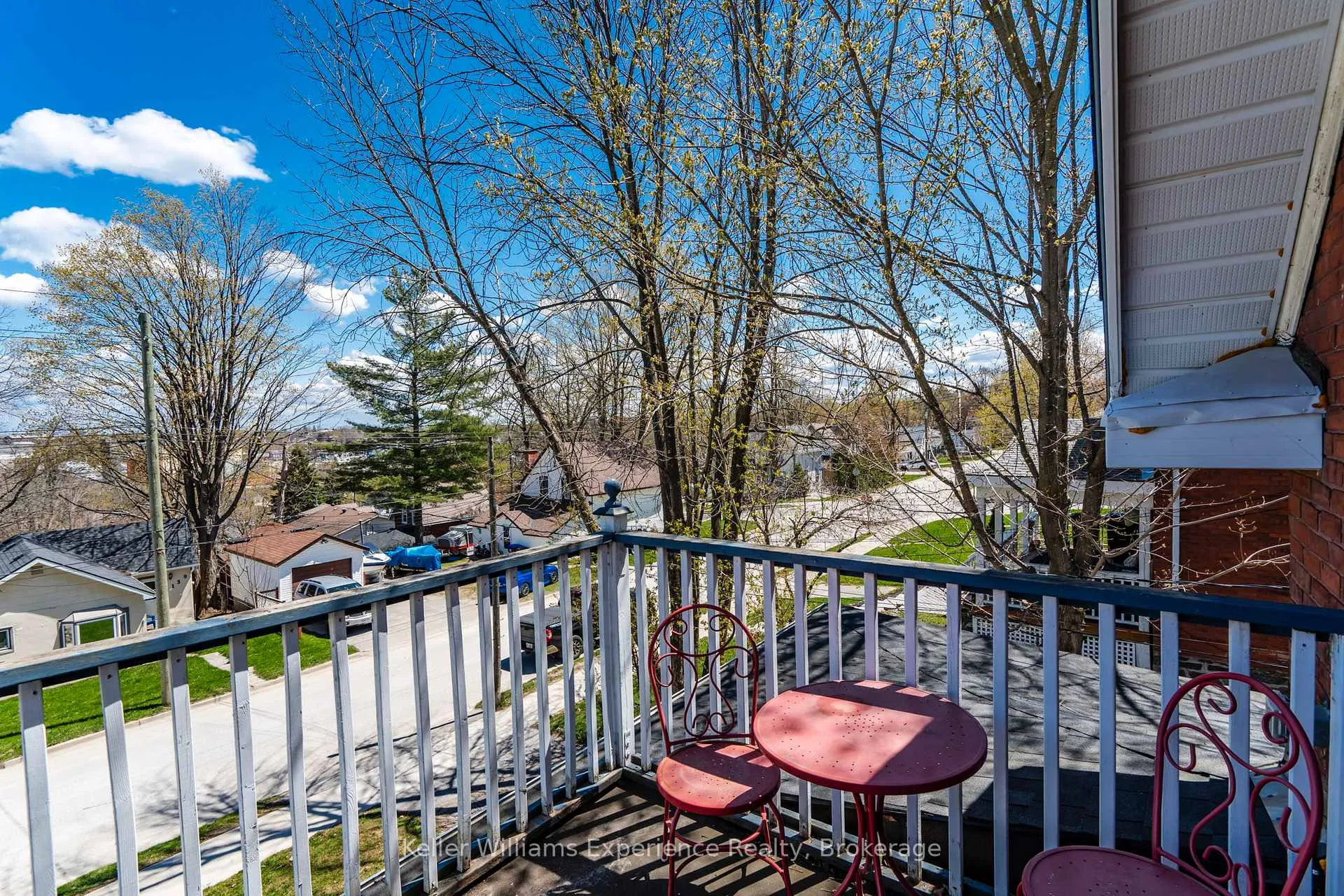 Photo 11 of 138 Sixth Street, Midland — HOMEH