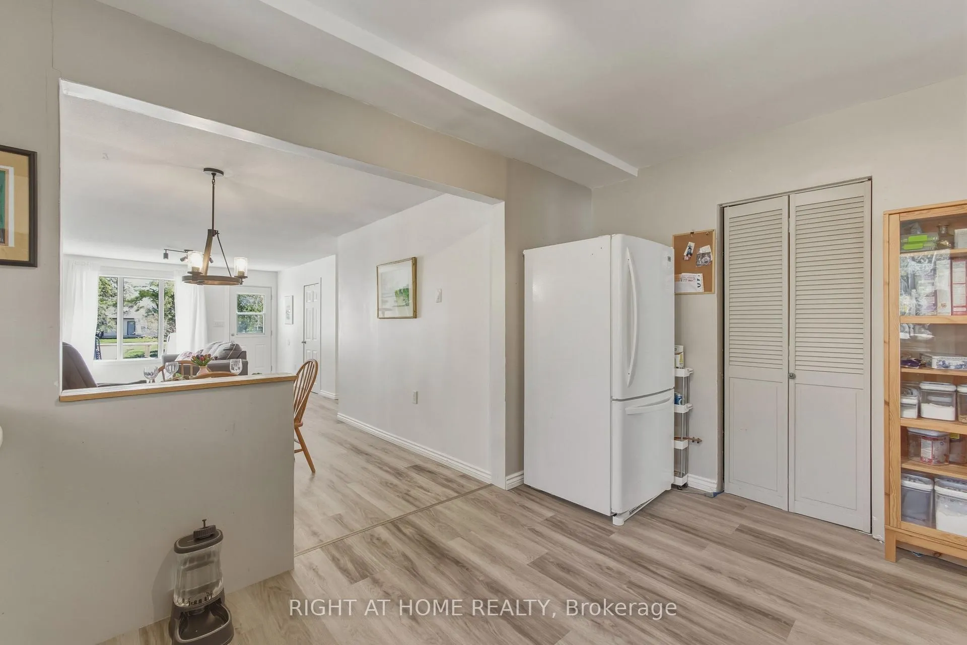 Photo 5 of 2432 Wallace Avenue, Innisfil, Alcona — HOMEH