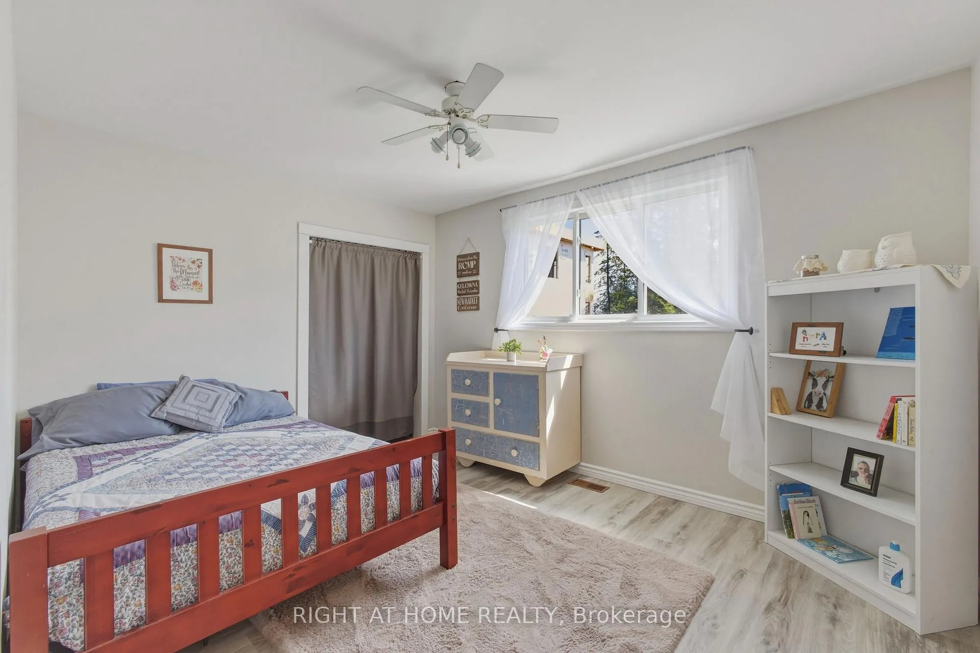 Photo 16 of 2432 Wallace Avenue, Innisfil, Alcona — HOMEH