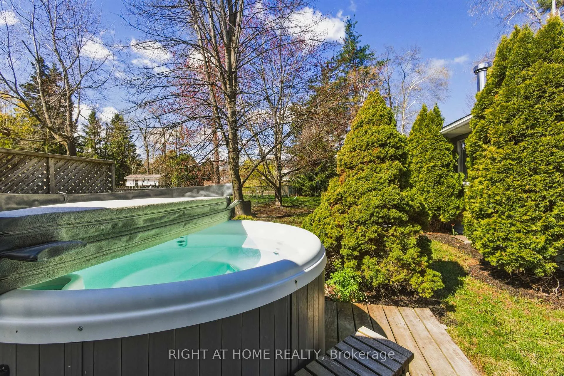 Photo 18 of 2432 Wallace Avenue, Innisfil, Alcona — HOMEH