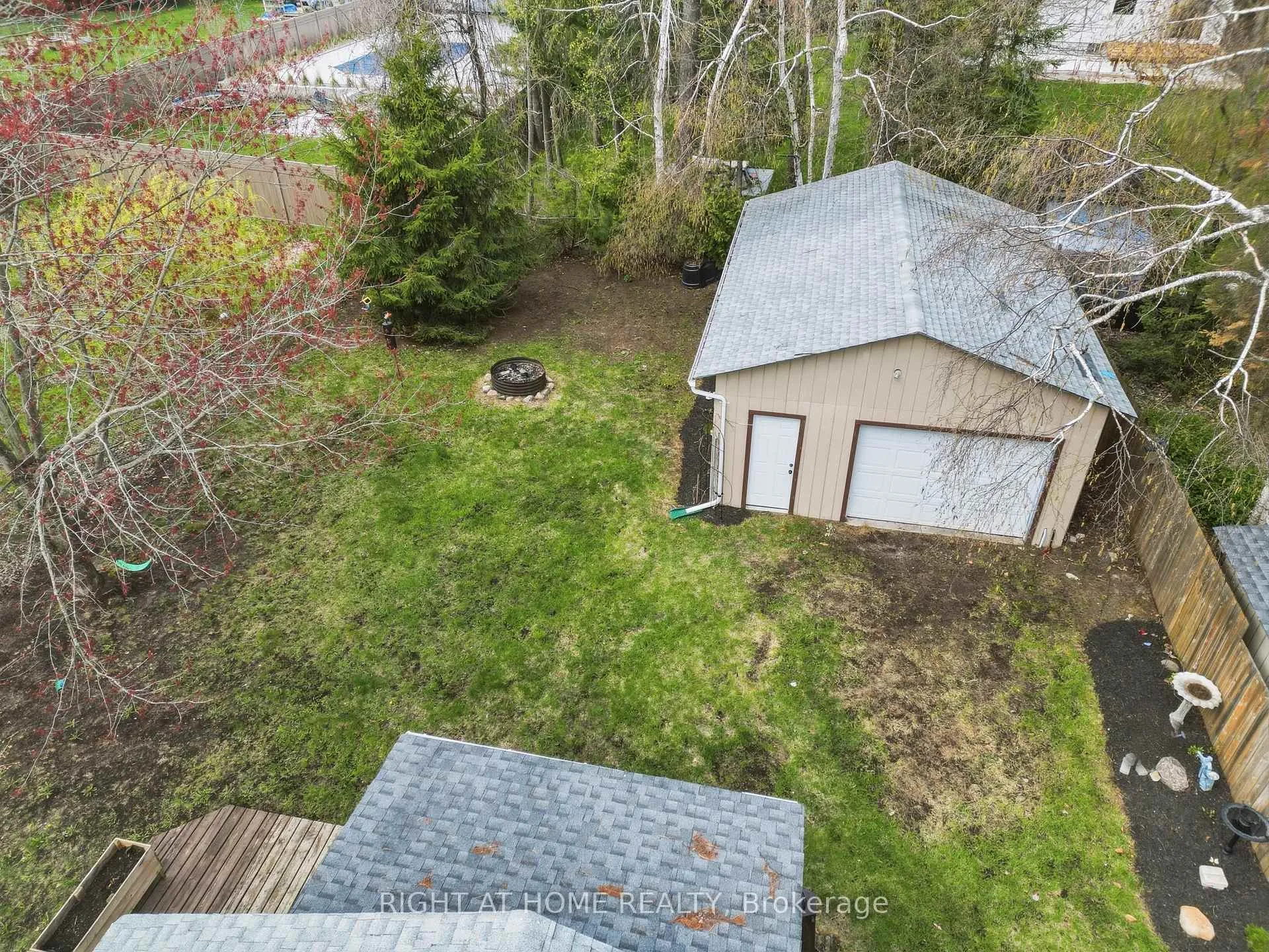 Photo 24 of 2432 Wallace Avenue, Innisfil, Alcona — HOMEH