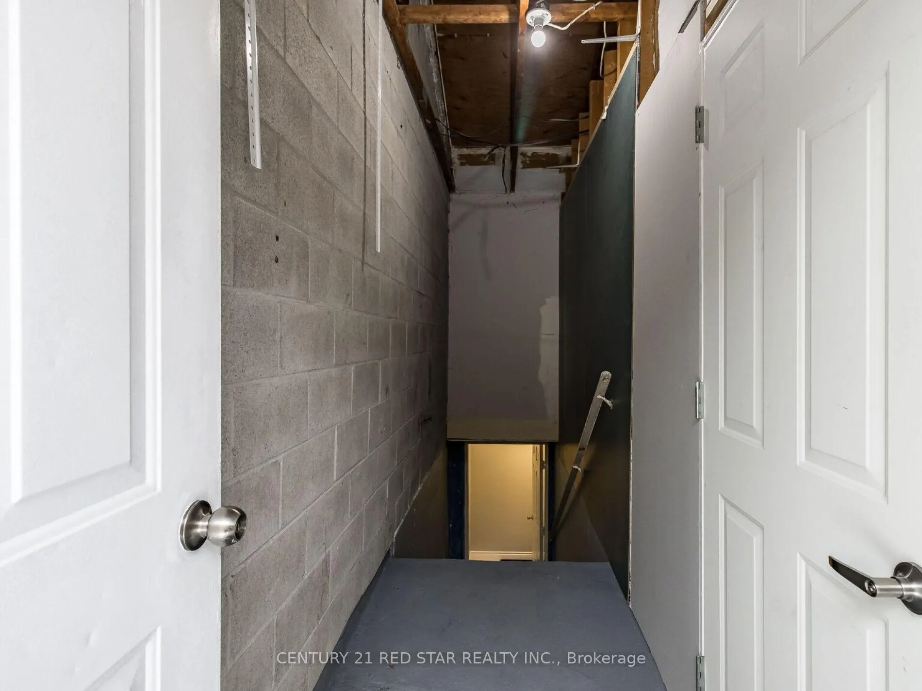 Photo 8 of 440 Rutherford Road N, Brampton, Madoc — HOMEH