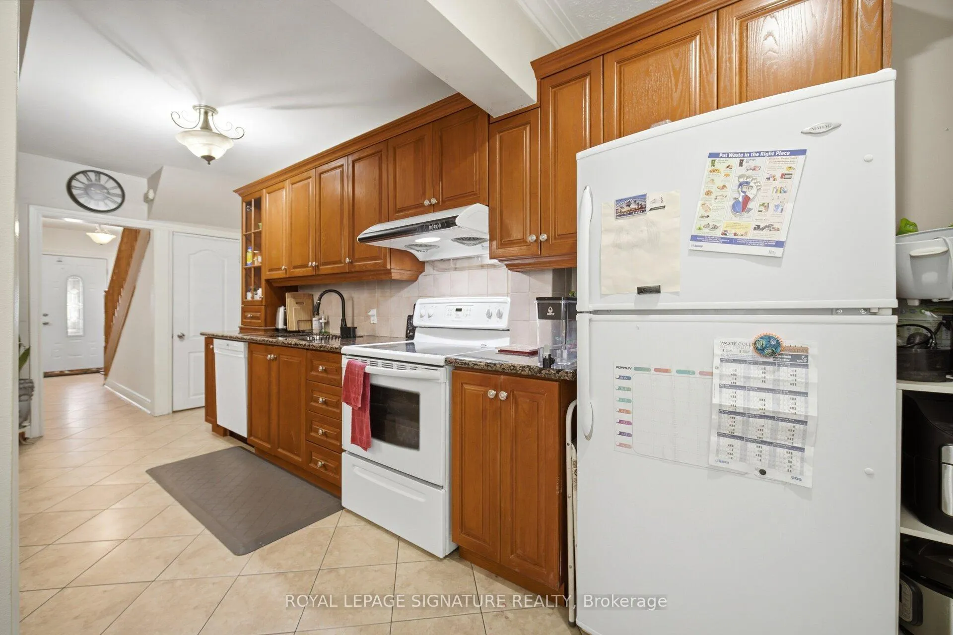 Photo 15 of Unit 1, 2000 Dufferin Street, Toronto, Caledonia-Fairbank — HOMEH