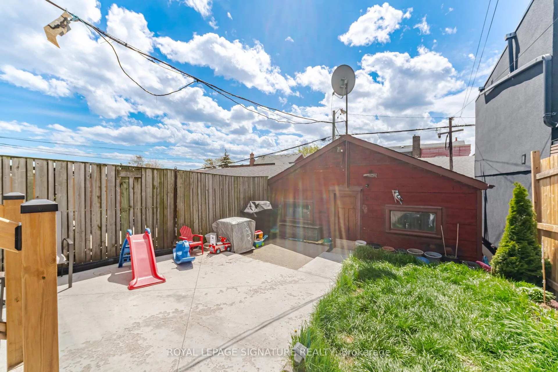 Photo 31 of Unit 1, 2000 Dufferin Street, Toronto, Caledonia-Fairbank — HOMEH