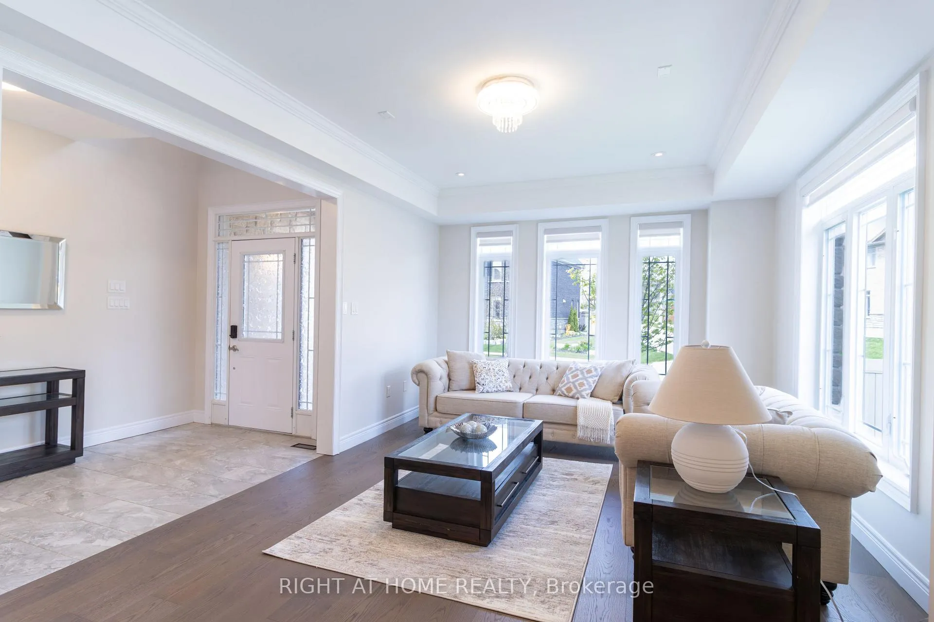 Photo 5 of 779 Snowberry Court, Waterloo — HOMEH