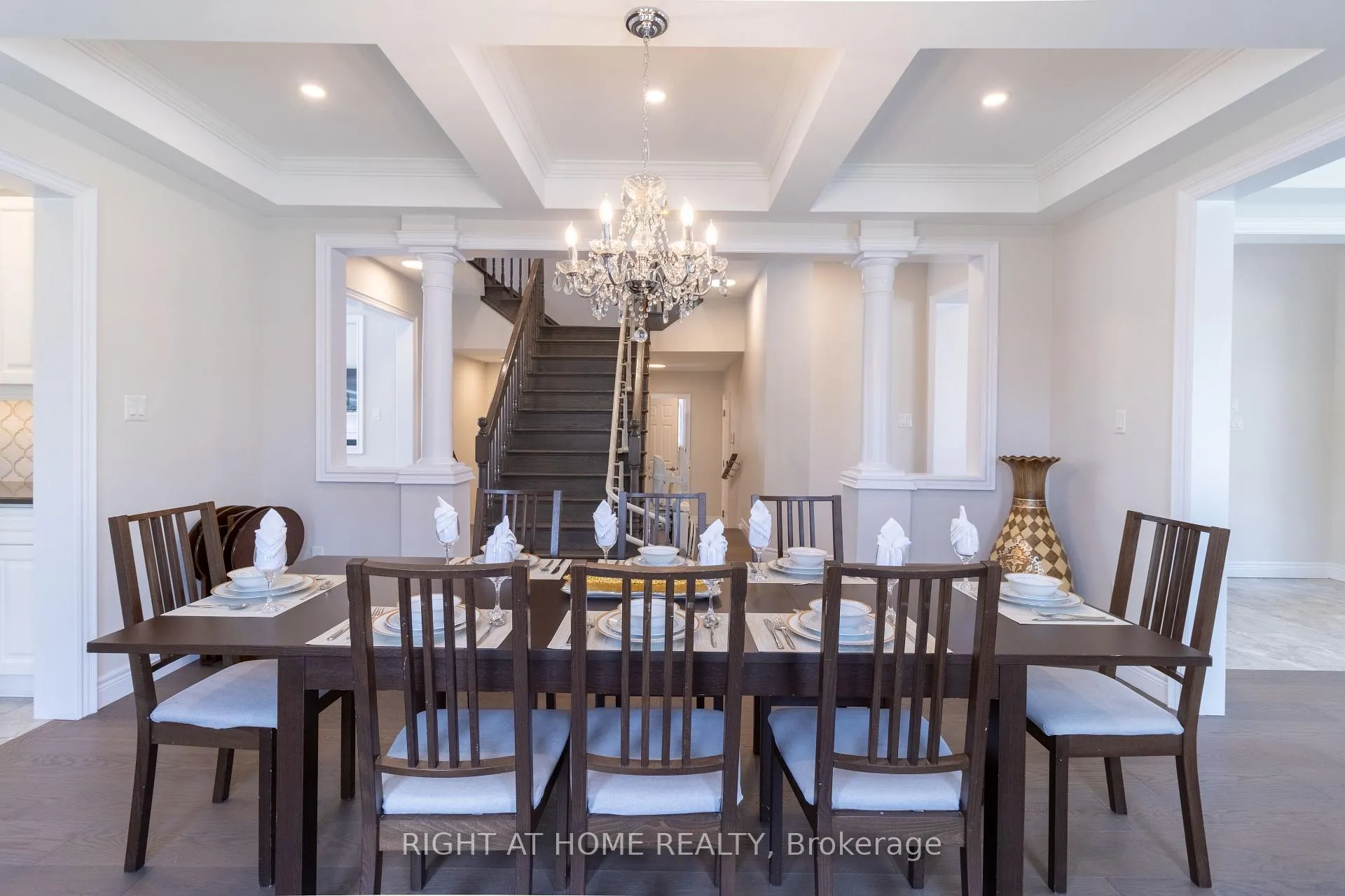 Photo 10 of 779 Snowberry Court, Waterloo — HOMEH