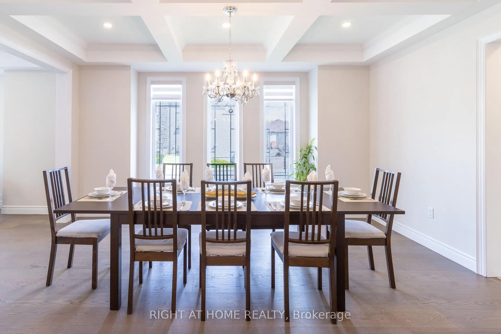 Photo 11 of 779 Snowberry Court, Waterloo — HOMEH