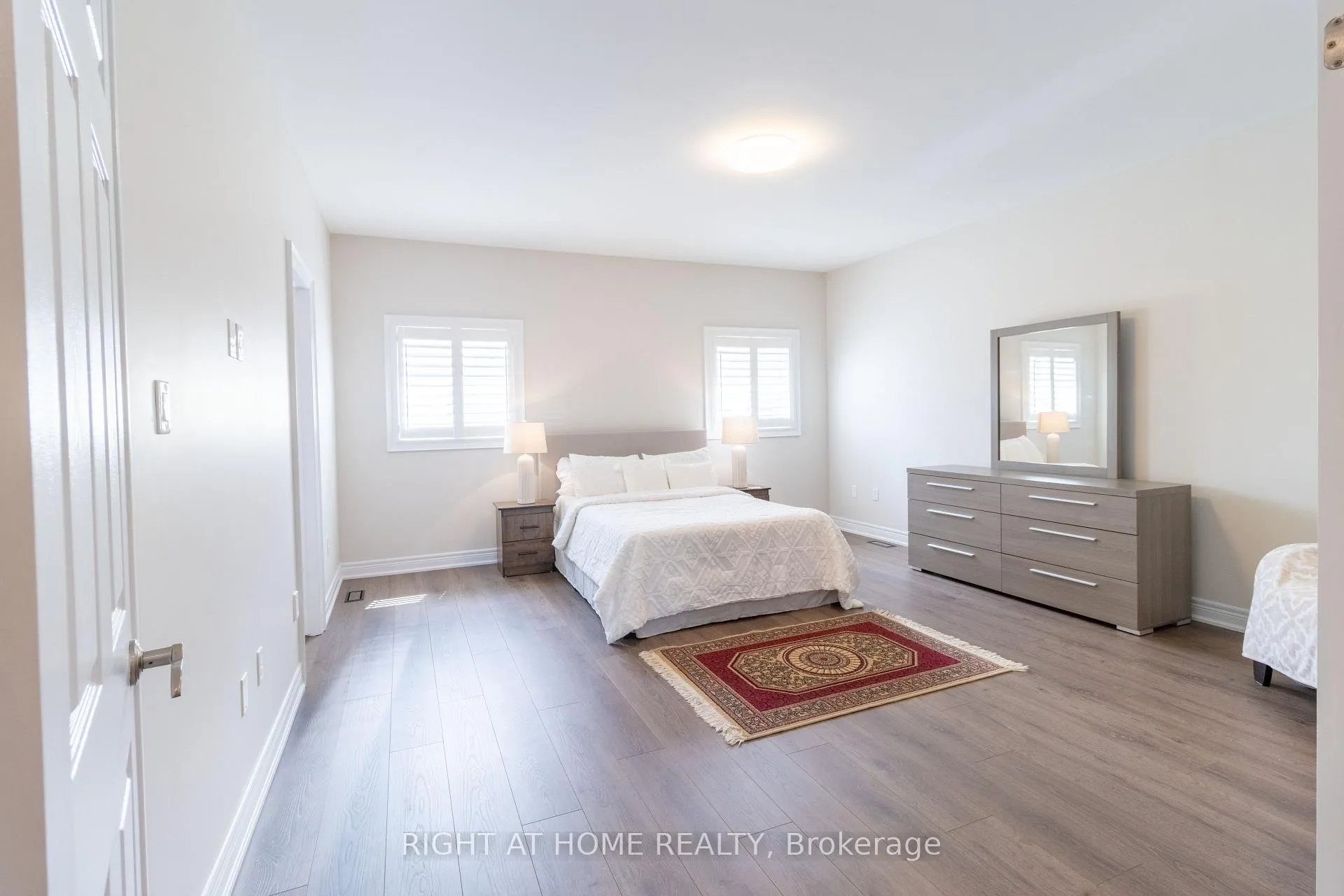 Photo 23 of 779 Snowberry Court, Waterloo — HOMEH