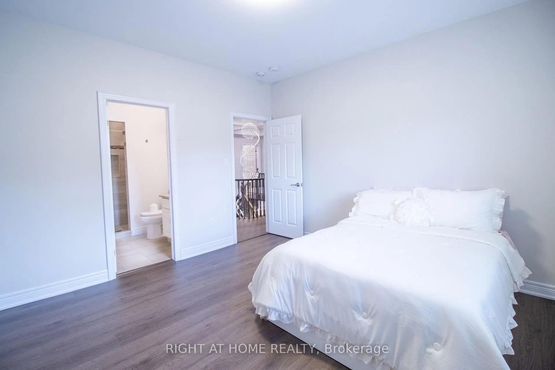 Photo 34 of 779 Snowberry Court, Waterloo — HOMEH
