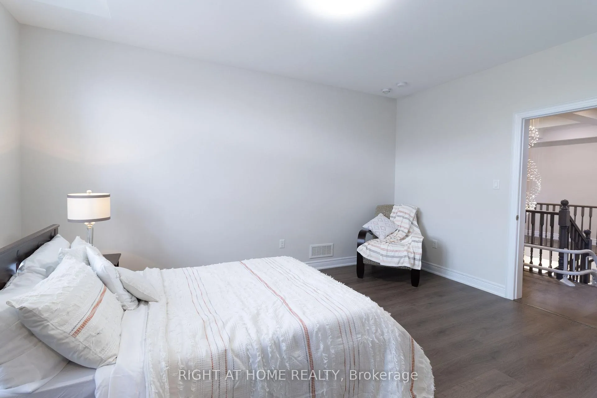 Photo 37 of 779 Snowberry Court, Waterloo — HOMEH