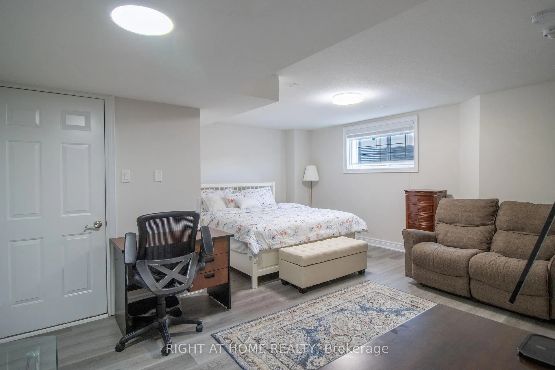 Photo 42 of 779 Snowberry Court, Waterloo — HOMEH