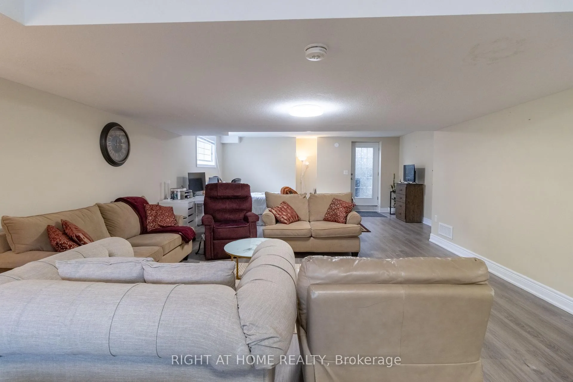 Photo 47 of 779 Snowberry Court, Waterloo — HOMEH