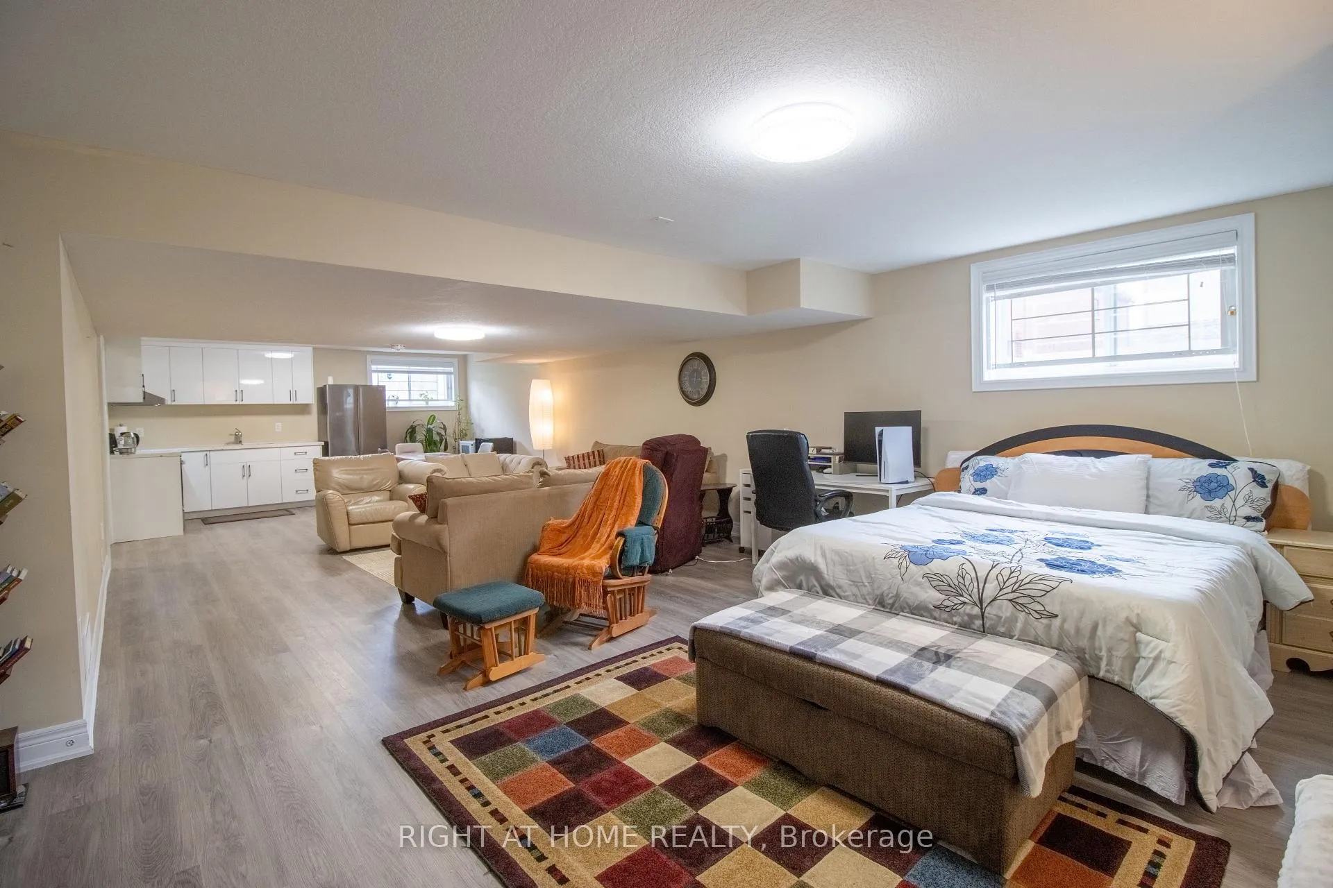 Photo 49 of 779 Snowberry Court, Waterloo — HOMEH