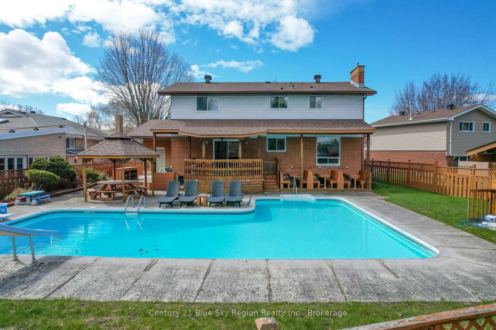 Photo 6 of 28 Labreche Drive, North Bay, Ferris — HOMEH