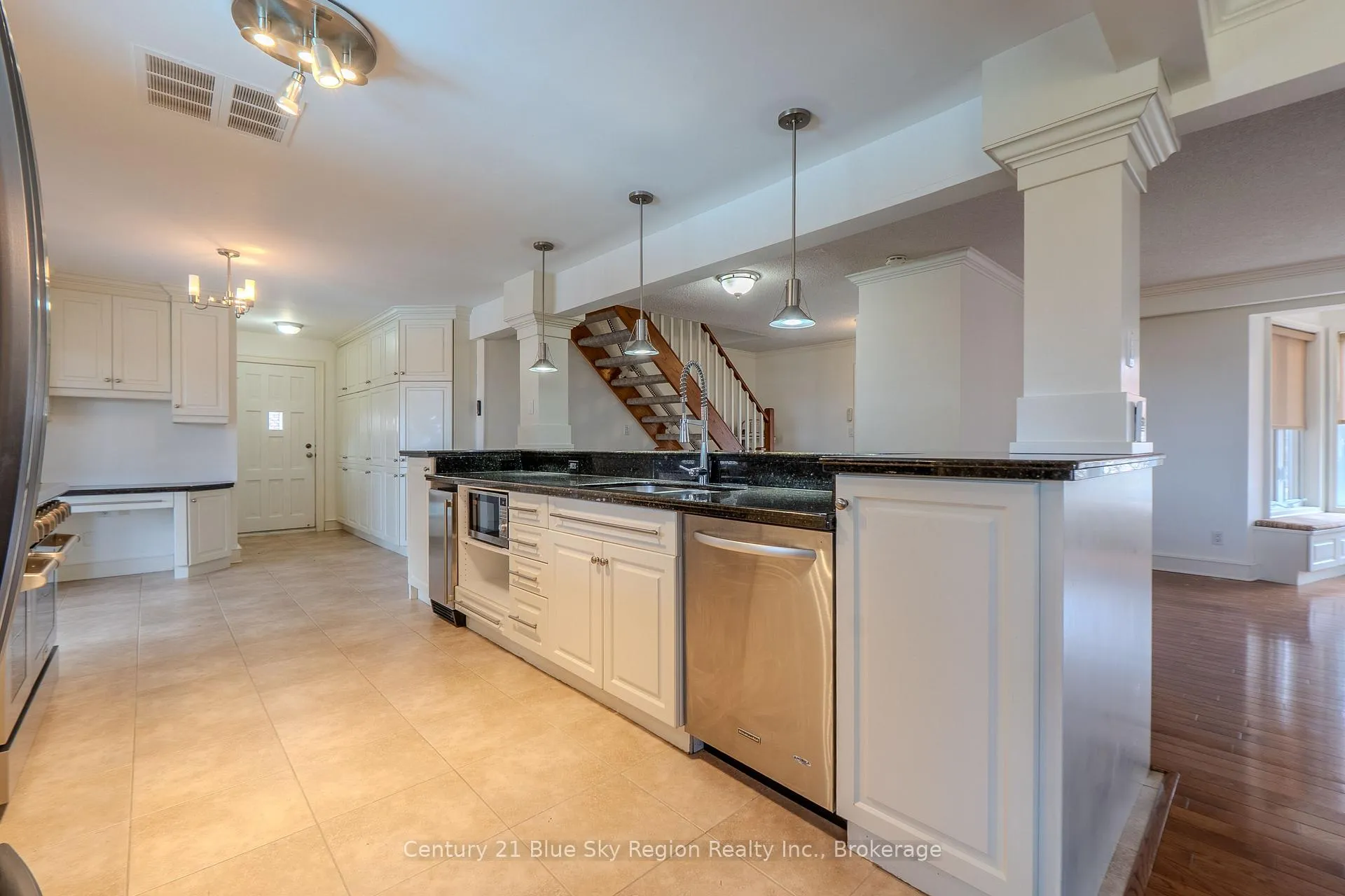 Photo 14 of 28 Labreche Drive, North Bay, Ferris — HOMEH
