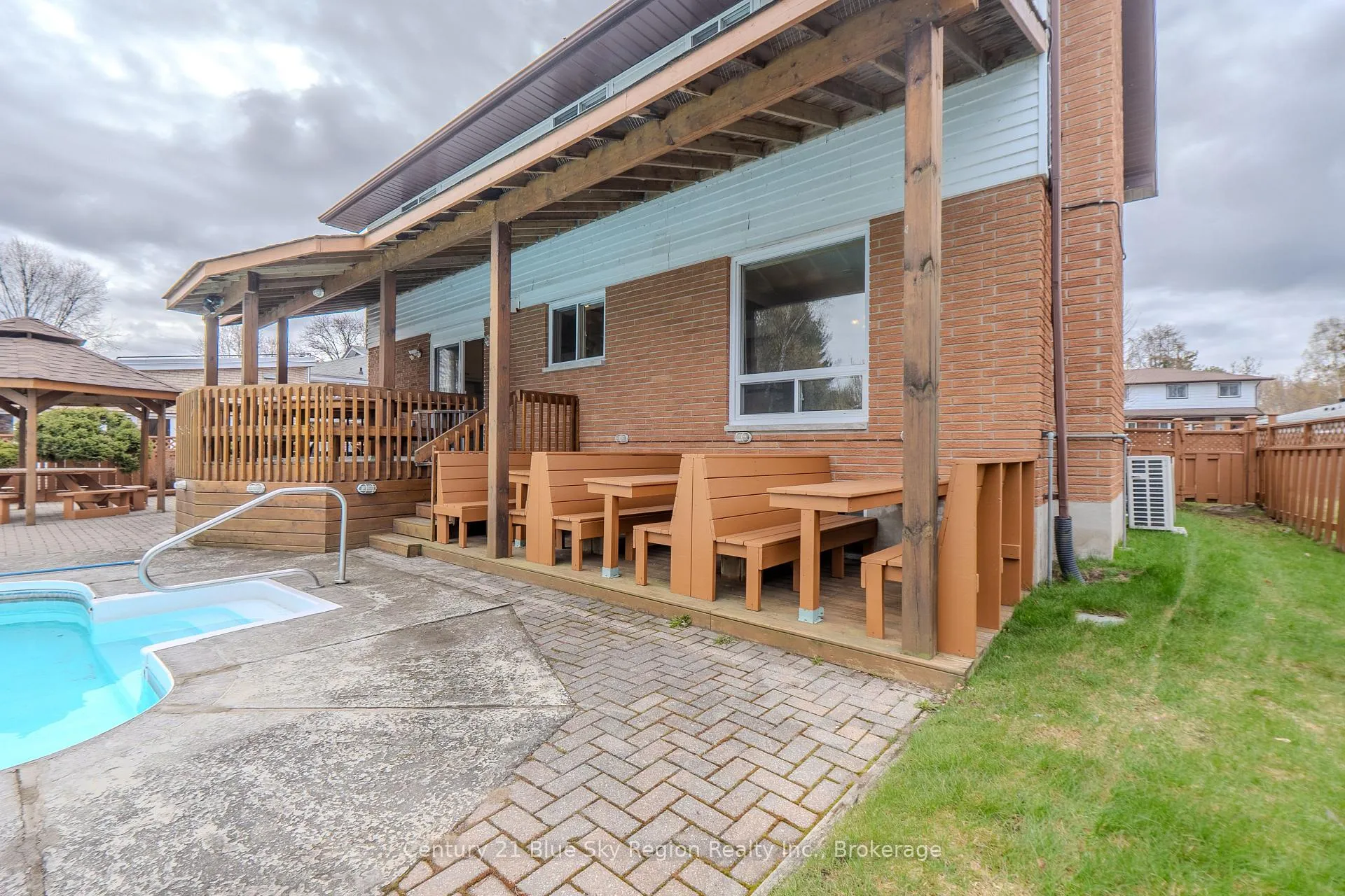 Photo 20 of 28 Labreche Drive, North Bay, Ferris — HOMEH